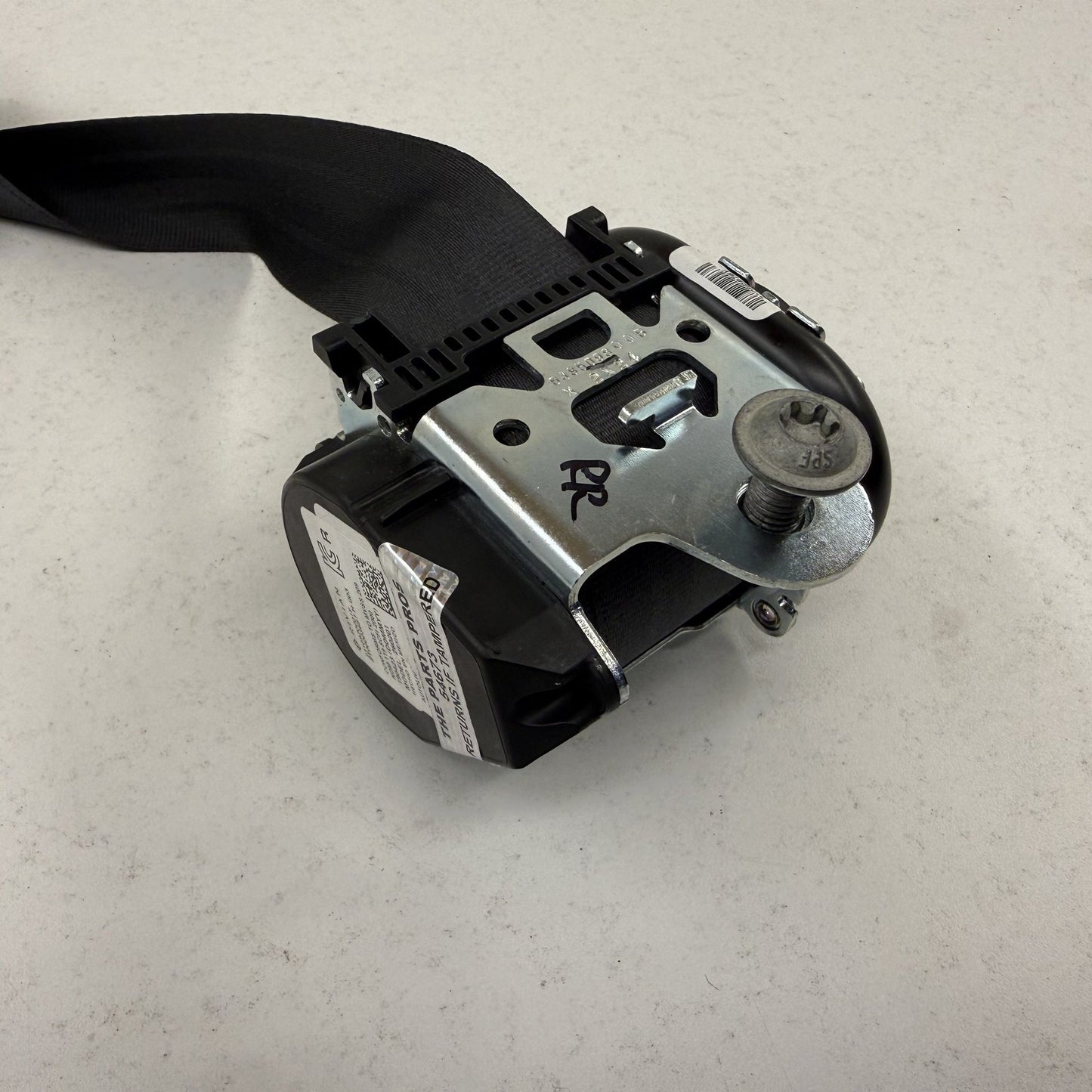 2022-2024 Rivian R1S Right Rear 2nd Second Row Seatbelt Seat Belt Retractor OEM