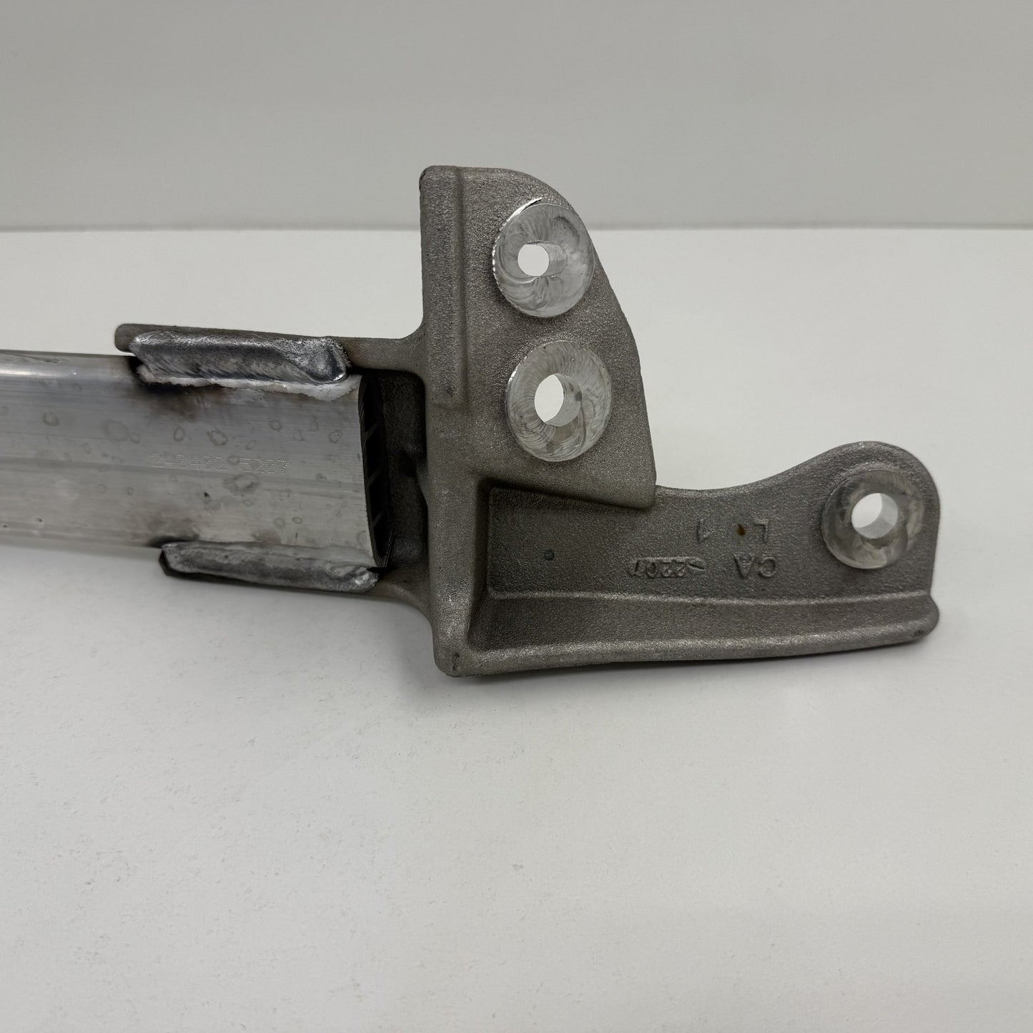 2013-2015 Chevrolet Camaro SS 1LE Front Strut Tower Brace Bar Bracket OEM