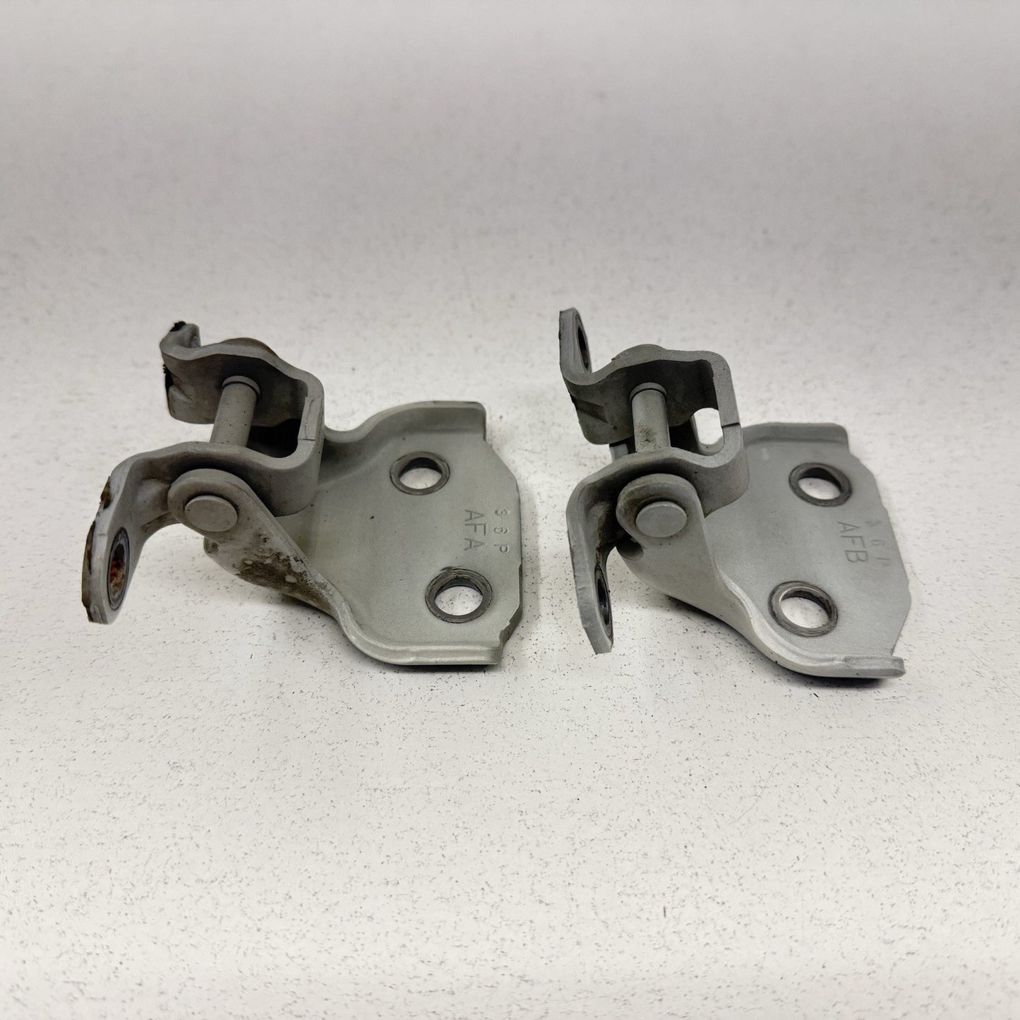 13-20 Subaru BRZ 86 FR-S Driver Left Door Hinge Pair Upper & Lower W/ Bolts OEM