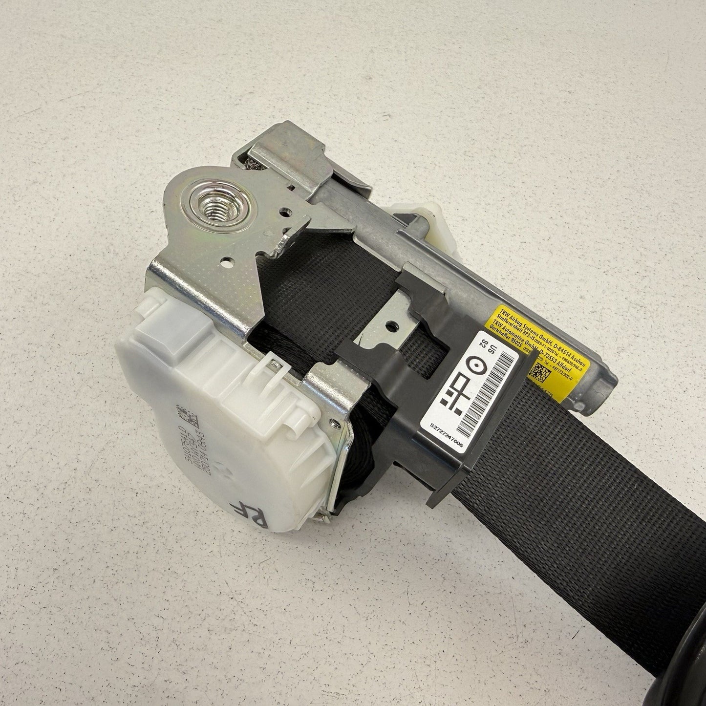 15-18 BMW F80 M3 Passenger Right Front Seatbelt Seat Belt Retractor Black OEM