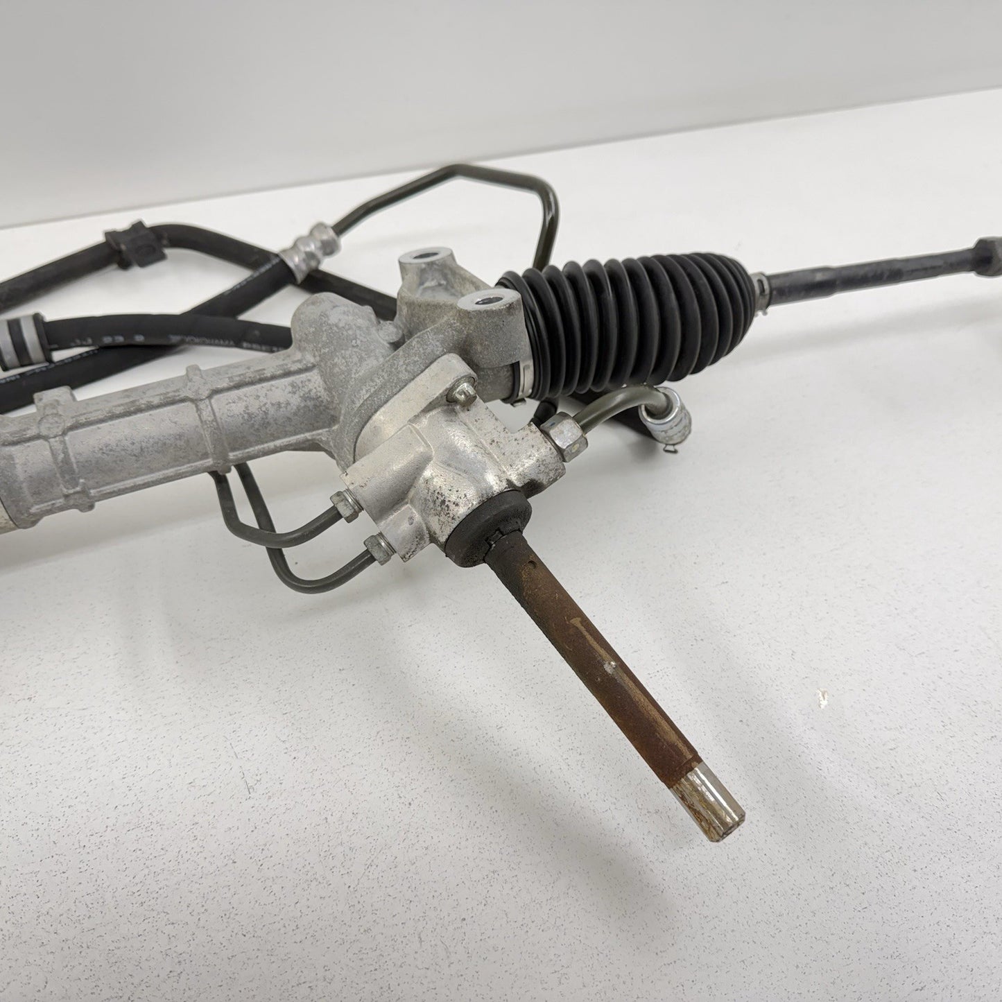 10-11 Chevrolet Camaro SS Hydraulic Steering Gear Box Rack And Pinion OEM