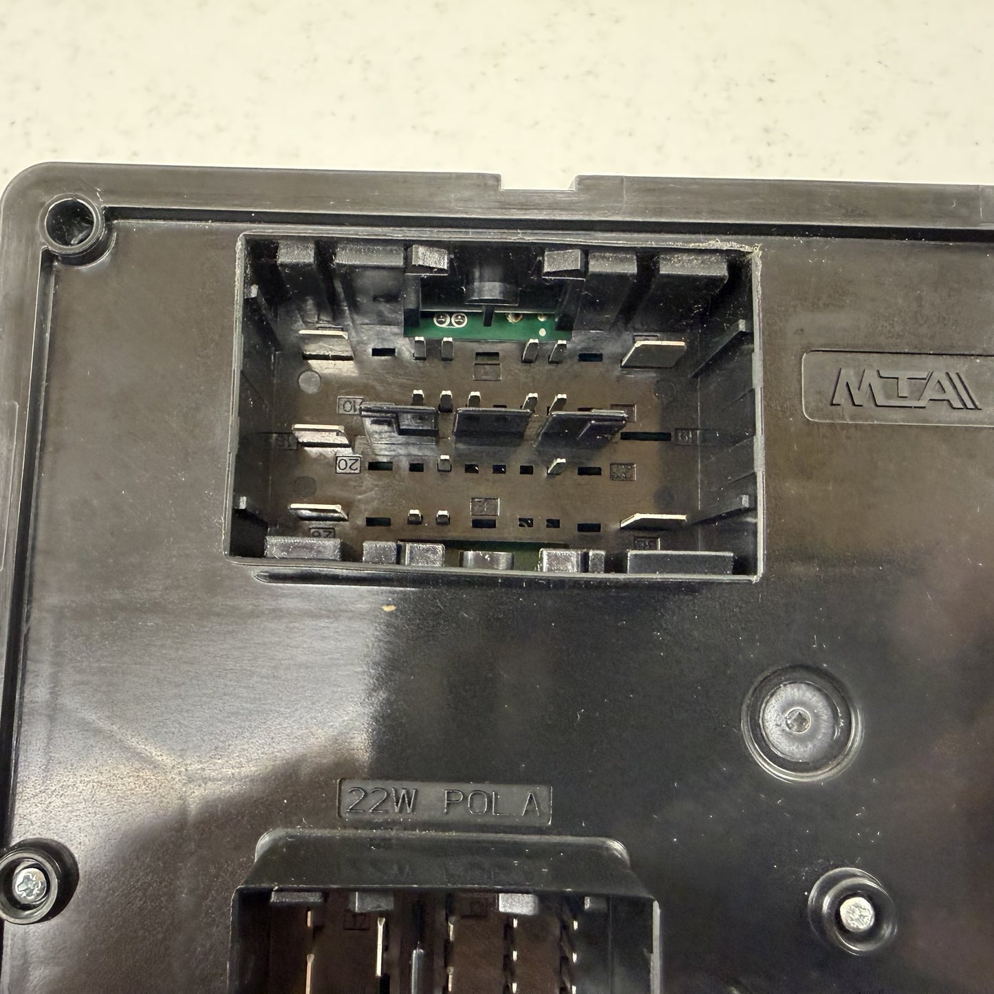 2022-2024 Rivian R1S R1T Left Cabin Fuse Relay Junction Box PT00031575-F OEM