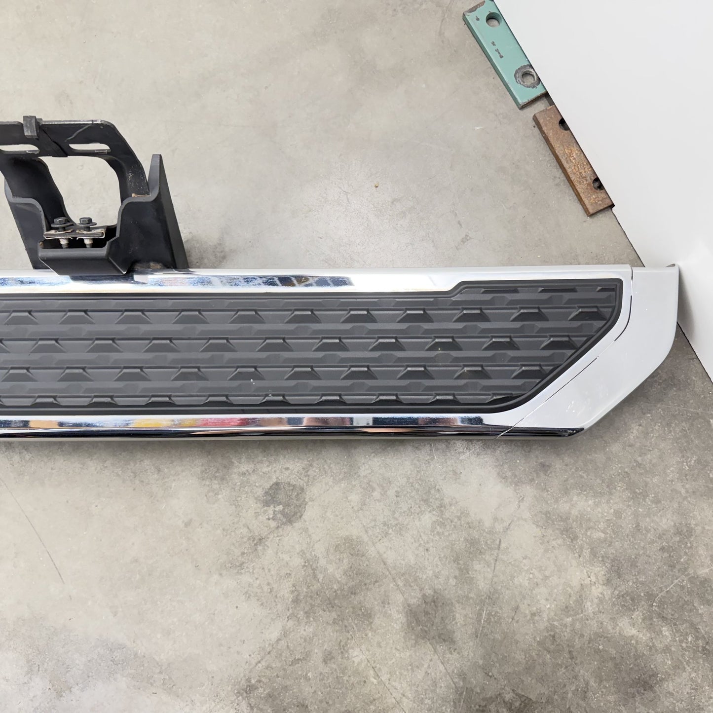 2019-2026 Ram 2500 3500 4500 5500 Crew Cab Fixed Running Board Pair Factory OEM