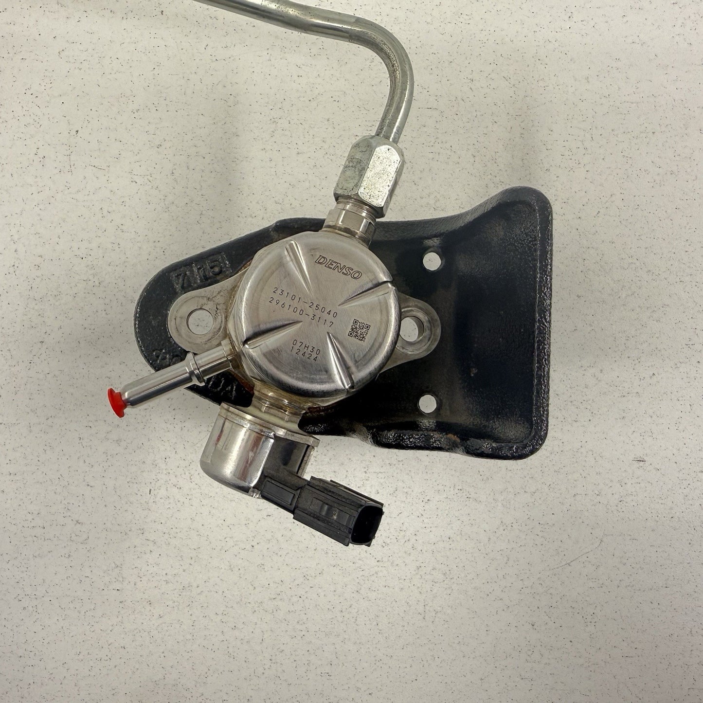 23-25 Toyota Prius Engine High Pressure Fuel Pump HPFP 23101-25040 OEM