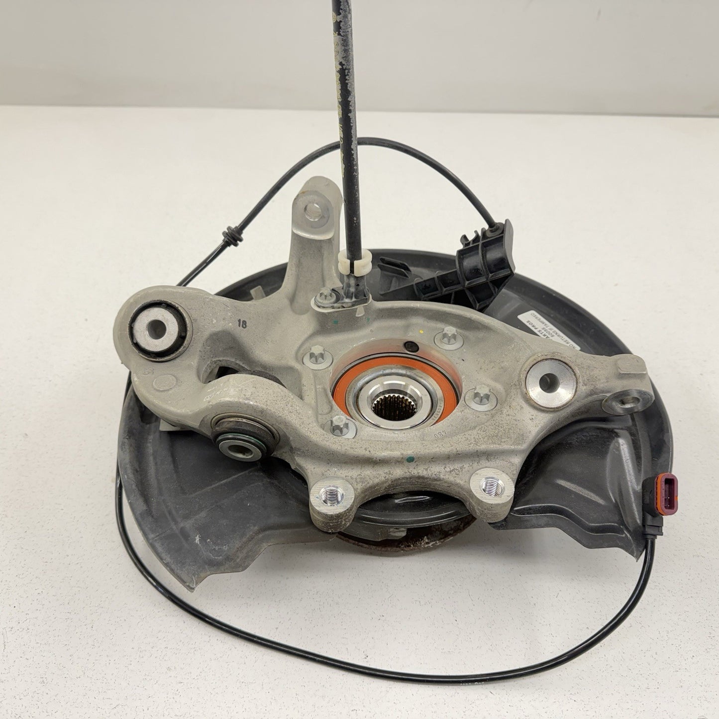 08-14 Mercedes W204 C250 Right Rear Spindle Knuckle Hub Wheel Bearing OEM