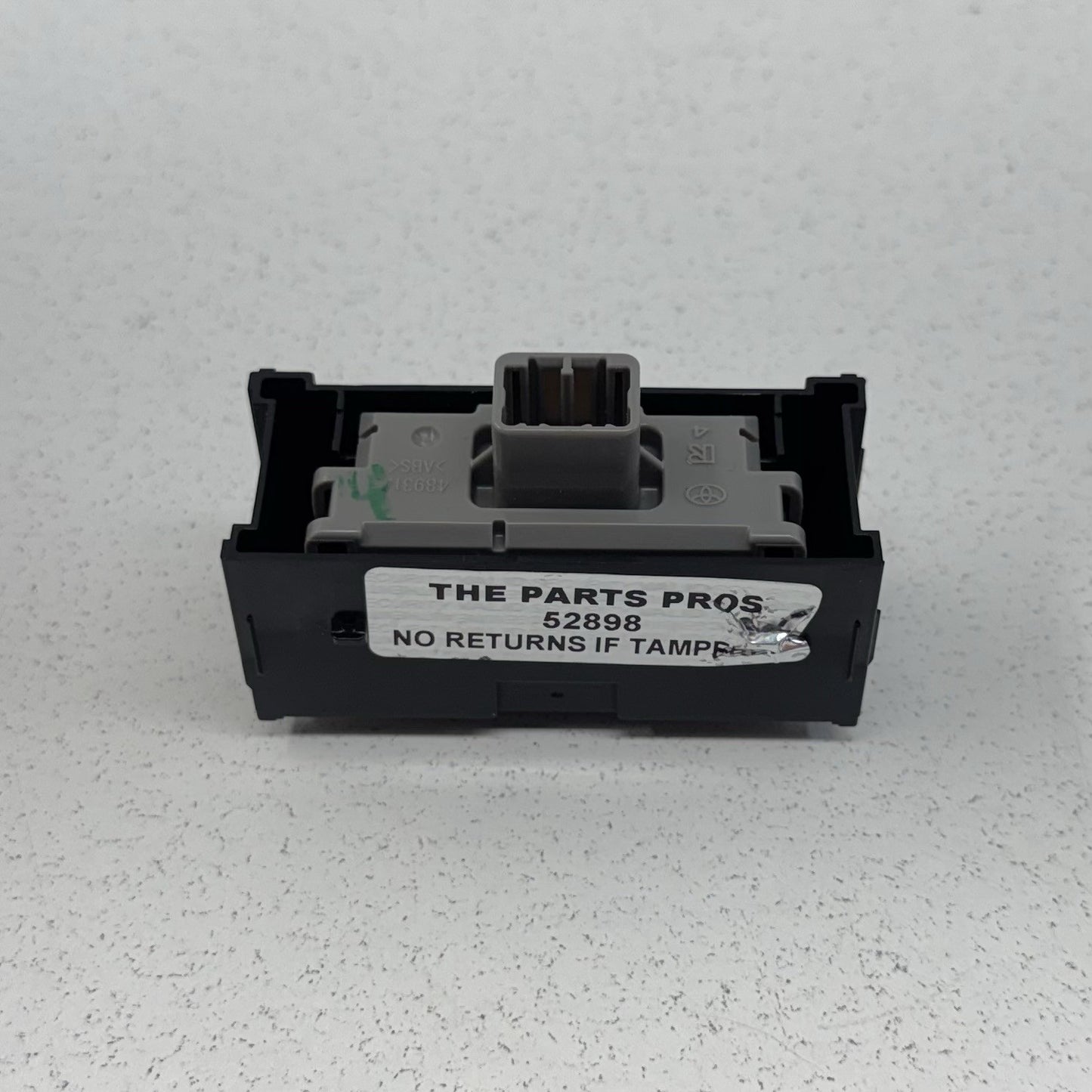 25-26 Toyota Camry Passenger Airbag Warning Light 83950-AQ010 OEM