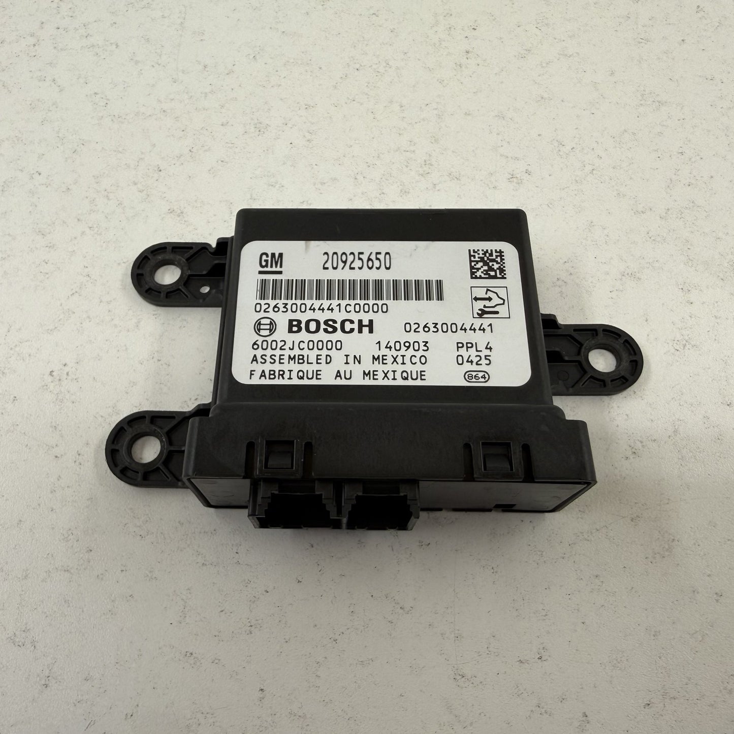 2010-2015 Chevrolet Camaro Parking Assist Control Module 20846676 OEM