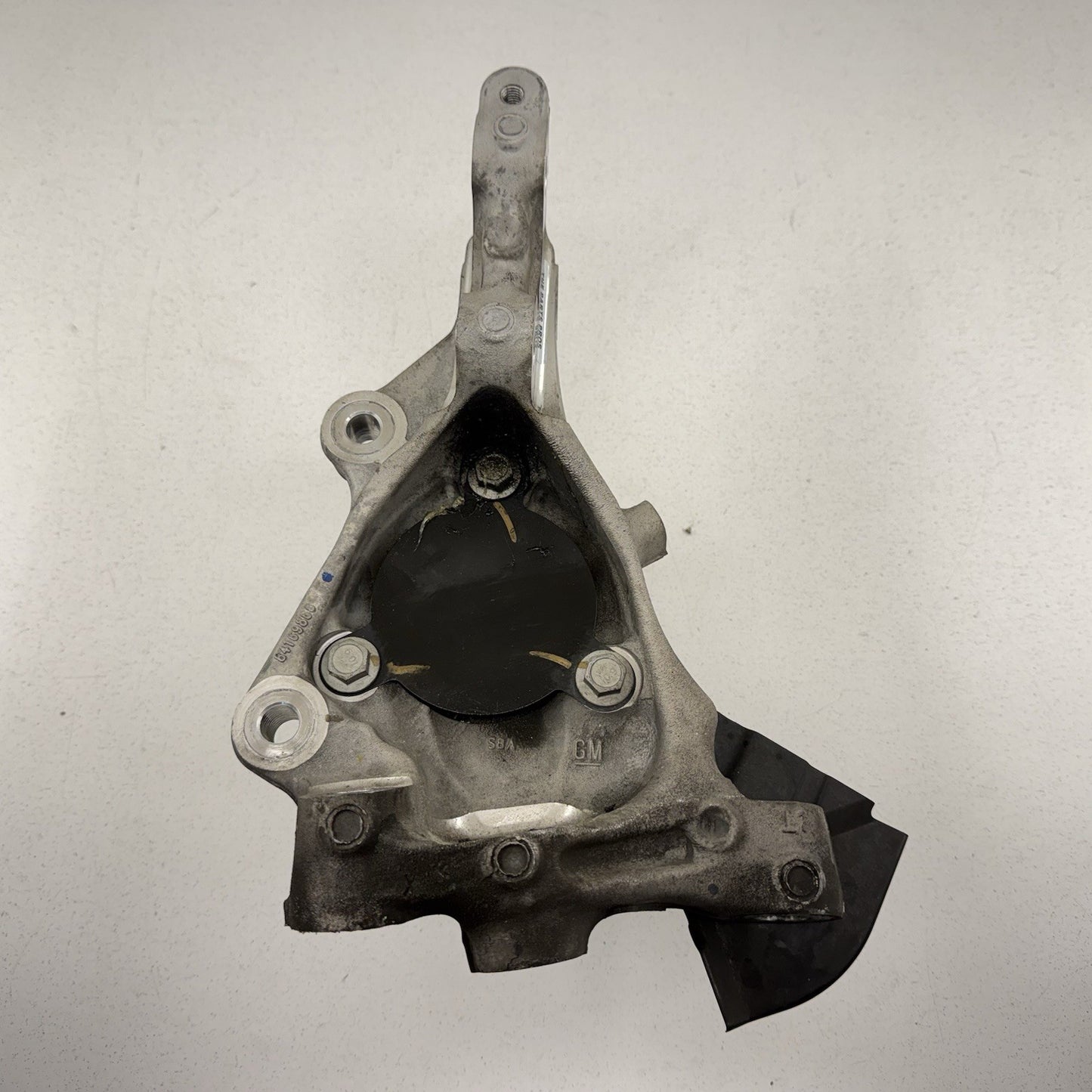 17-24 Chevrolet Camaro ZL1 Left Front Spindle Knuckle Hub Wheel Bearing OEM
