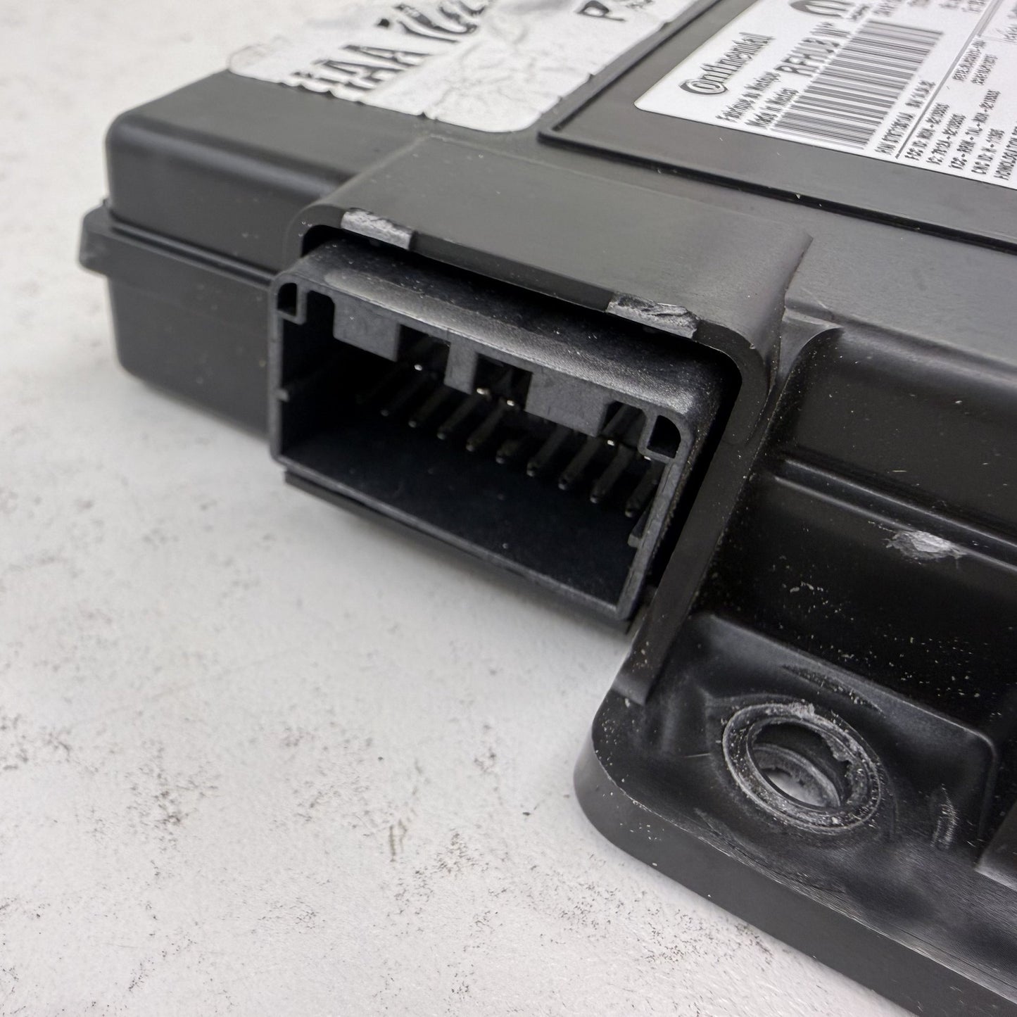 2021 Dodge Durango Keyless Entry Receiver Hub RF Control Module 68509804AB OEM