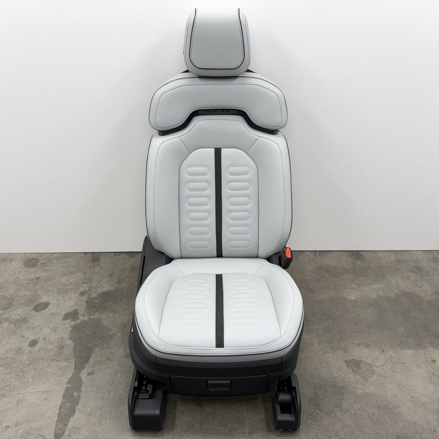 2022-2024 Rivian R1S Passenger Right Front Seat Ocean Coast Leather OEM