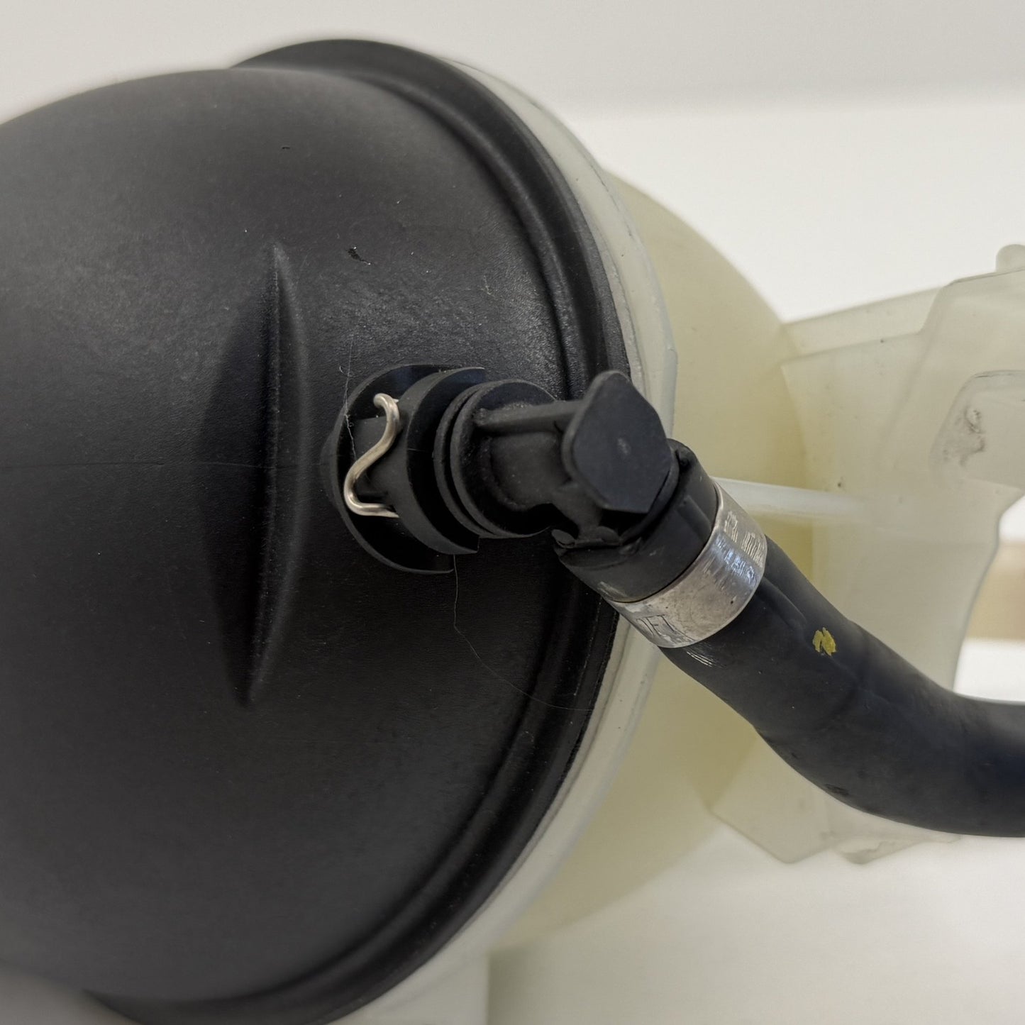 2012-2014 Mercedes C250 W204 Coolant Reservoir Overflow Expansion Tank OEM