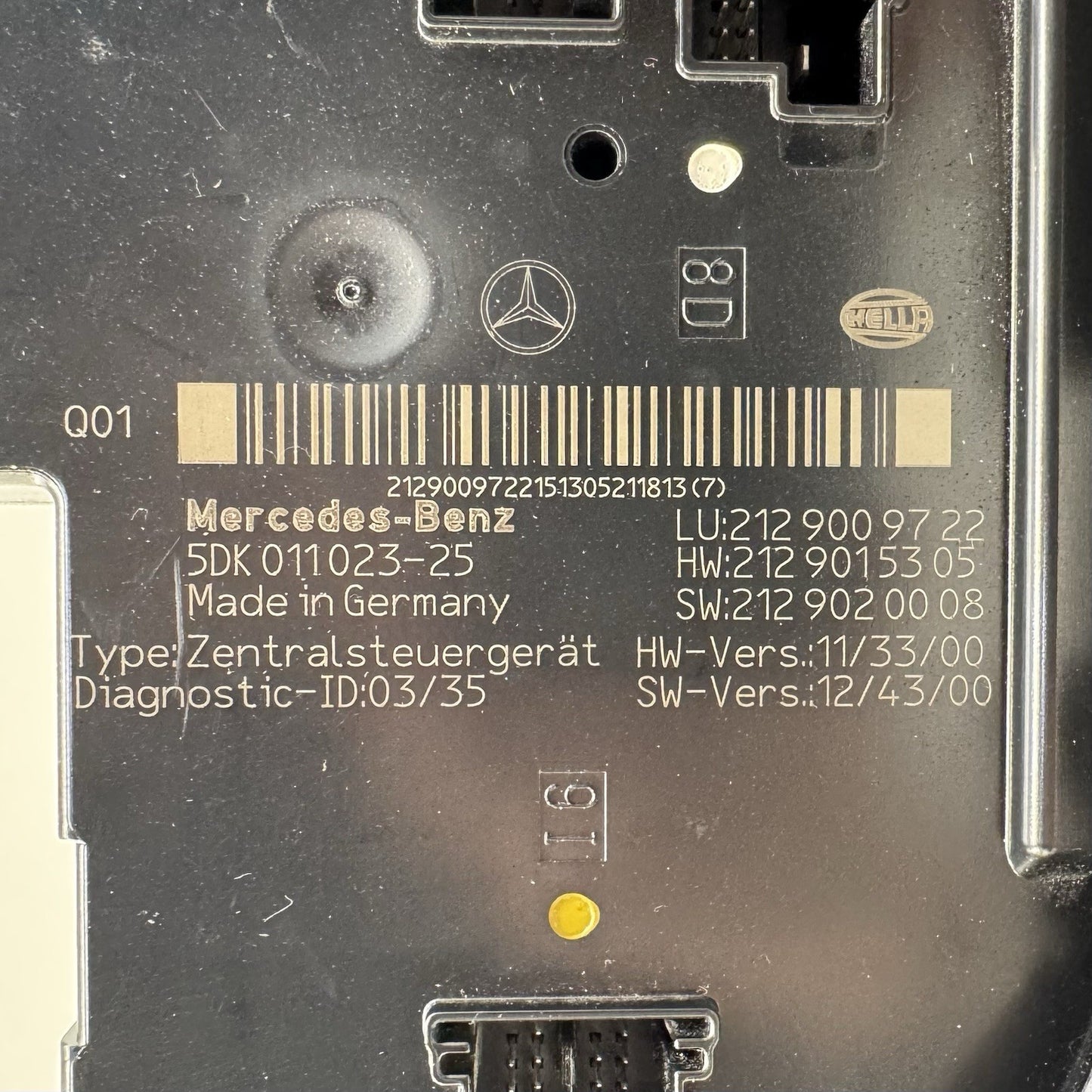 14-16 Mercedes W212 E350 Rear SAM Signal Acquisition Fuse Relay Junction Box OEM