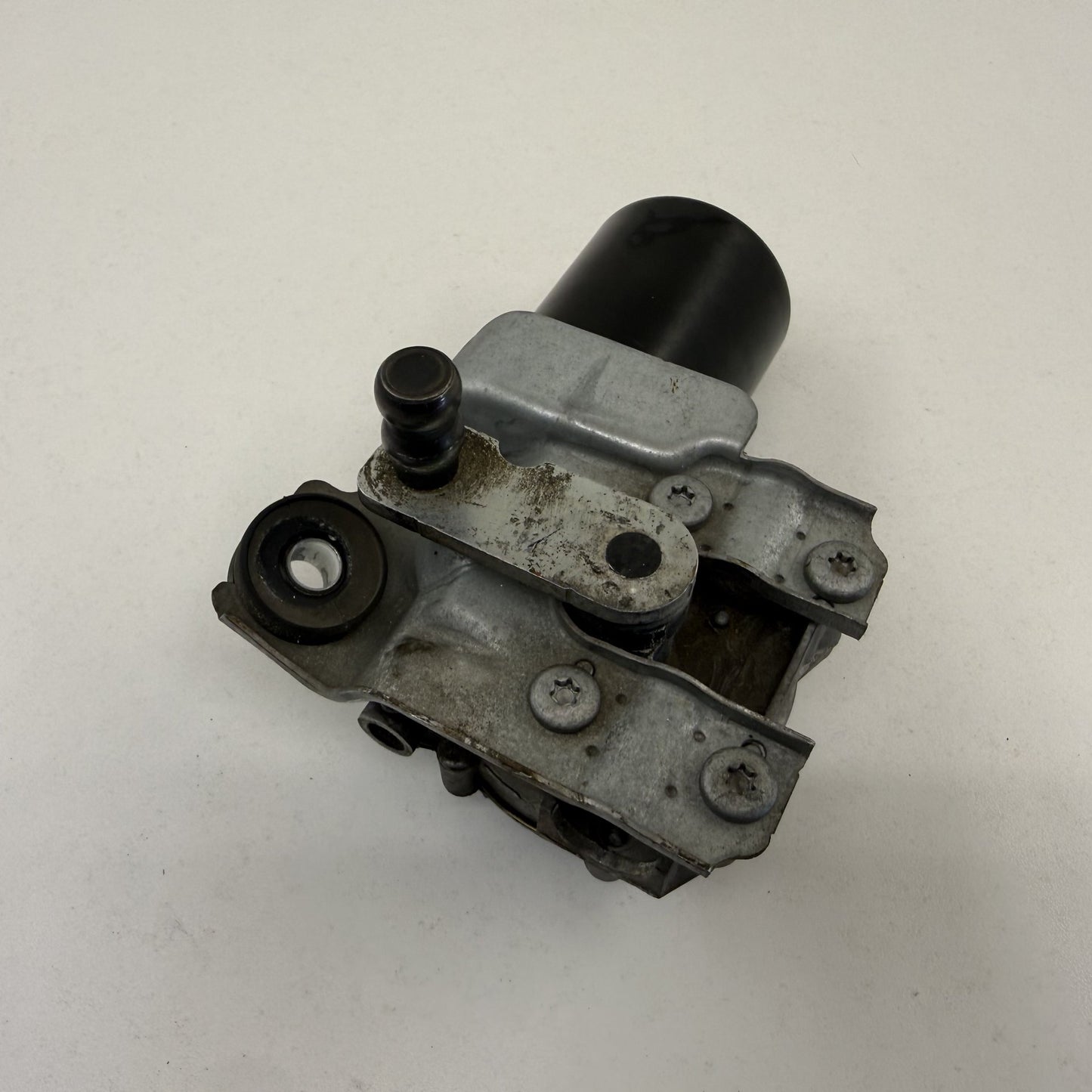 2015-2023 Ford Mustang GT Front Windshield Wiper Motor OEM