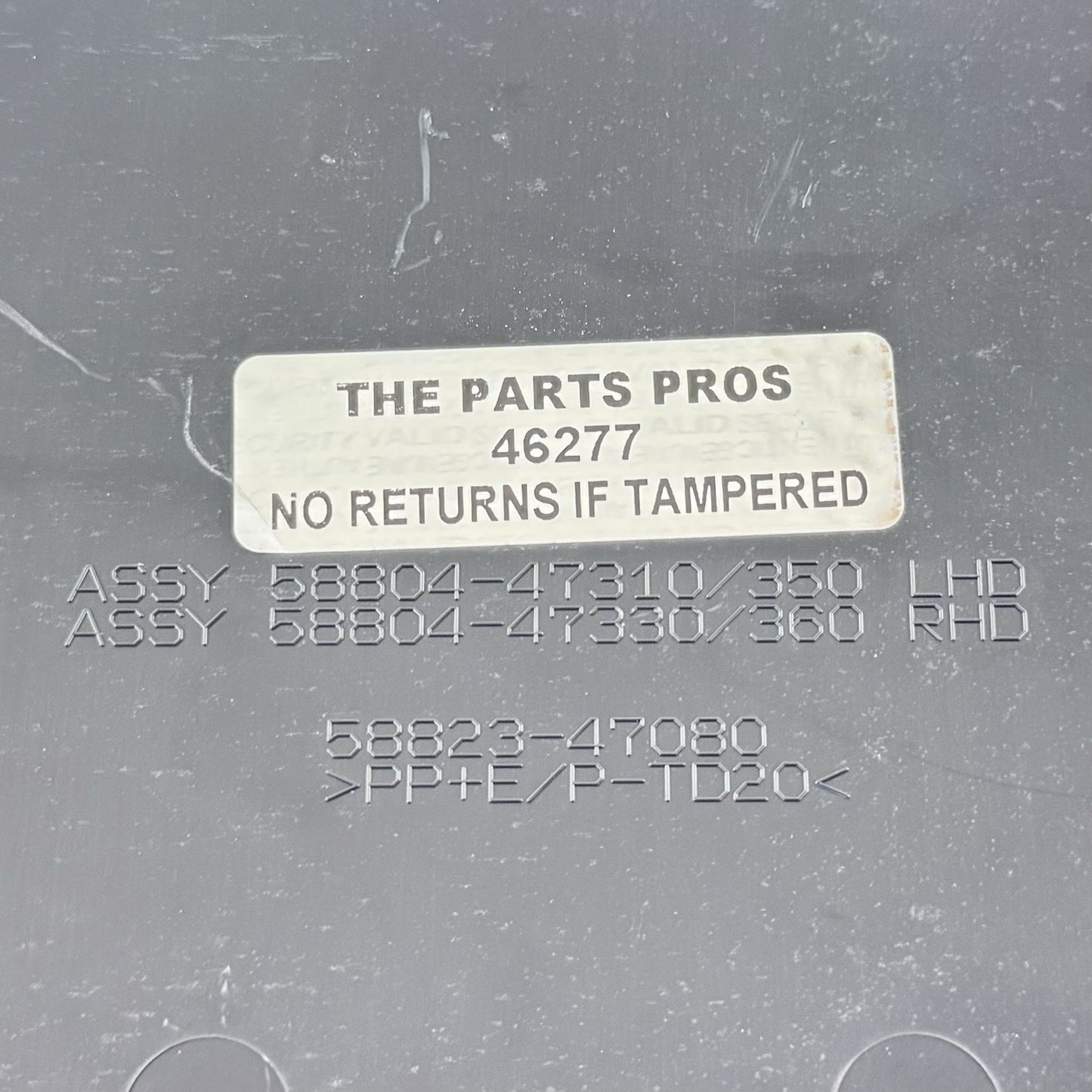 23-26 Toyota Prius Center Console Upper Panel With Cup Holders 58804-47350 OEM