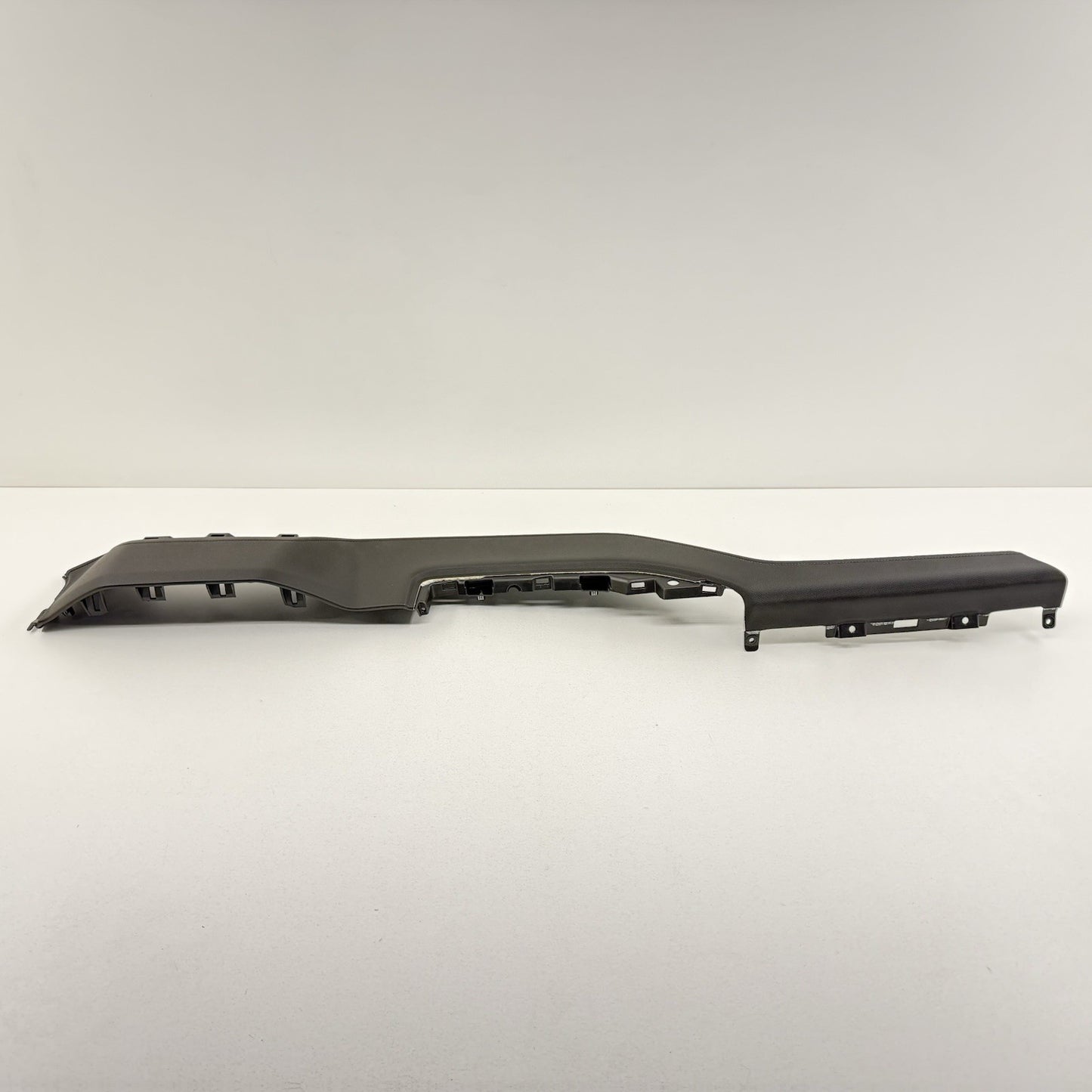 23-25 Chevrolet Silverado 1500 2500 3500 Dashboard Upper Trim Panel Leather OEM