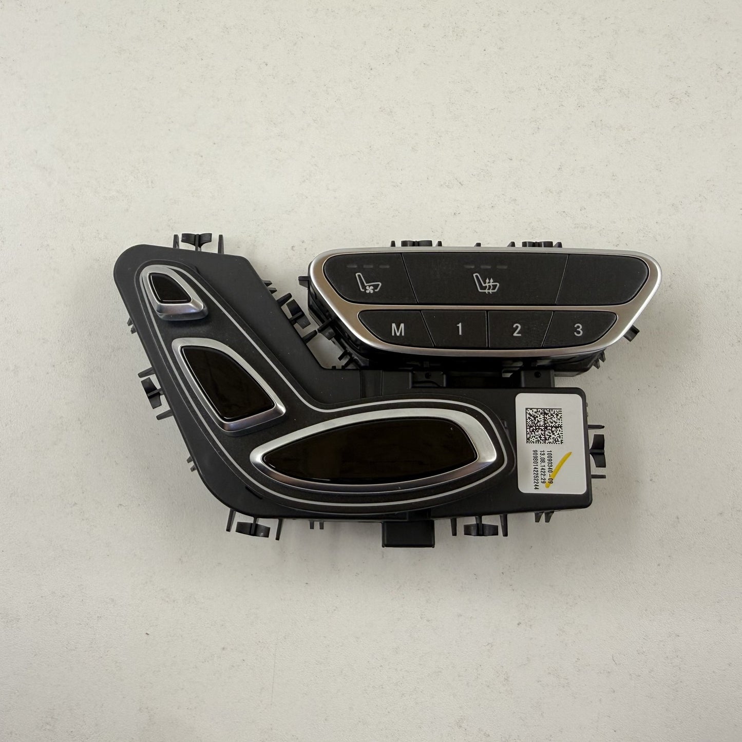 2014-2020 Mercedes-Benz S550 W222 Left Rear Power Seat Control Switch OEM