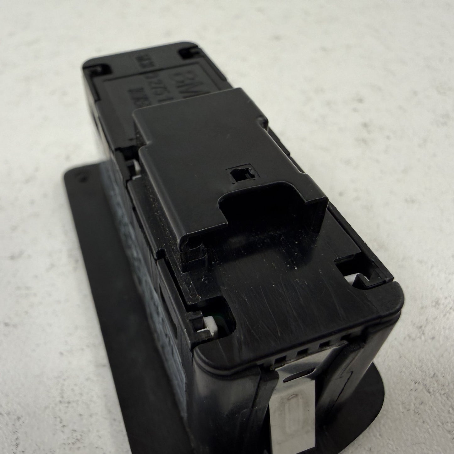 2021-2026 BMW M3 M4 G20 G22 G80 G82 Trunk Lid Release Switch 9275121 OEM