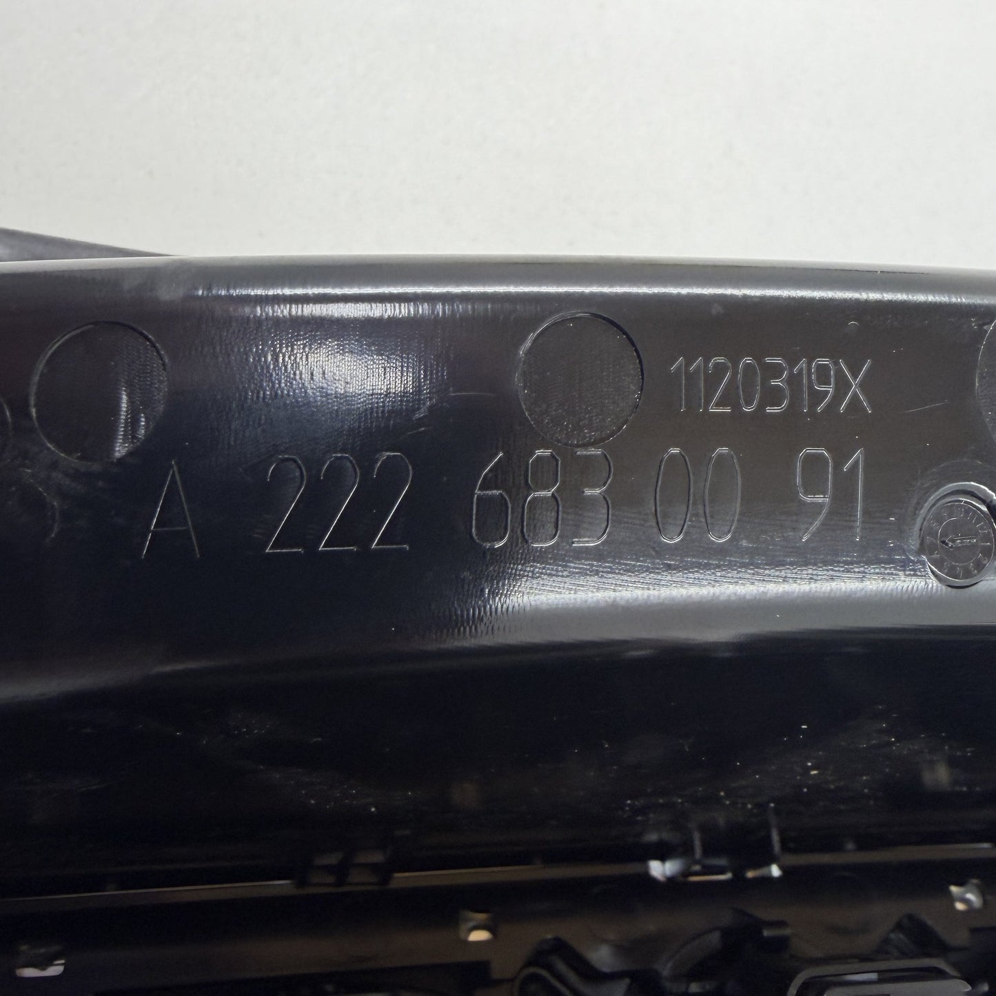 2014-2020 Mercedes-Benz S550 W222 Rear Center Console AC Air Vent W/ Trim OEM