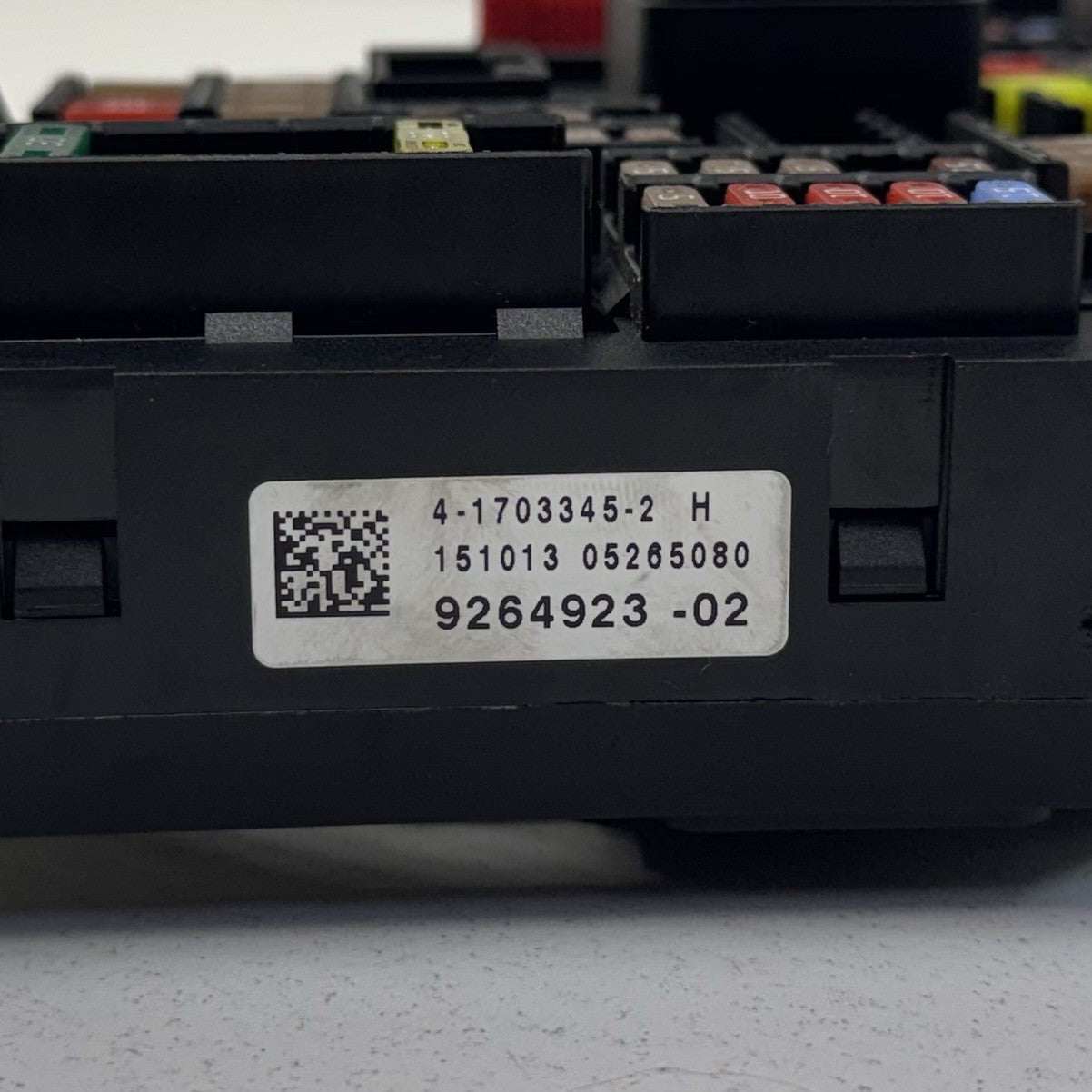 BMW M5 F06 F10 F12 F13 Rear Power Distribution Fuse Relay Junction Box OEM