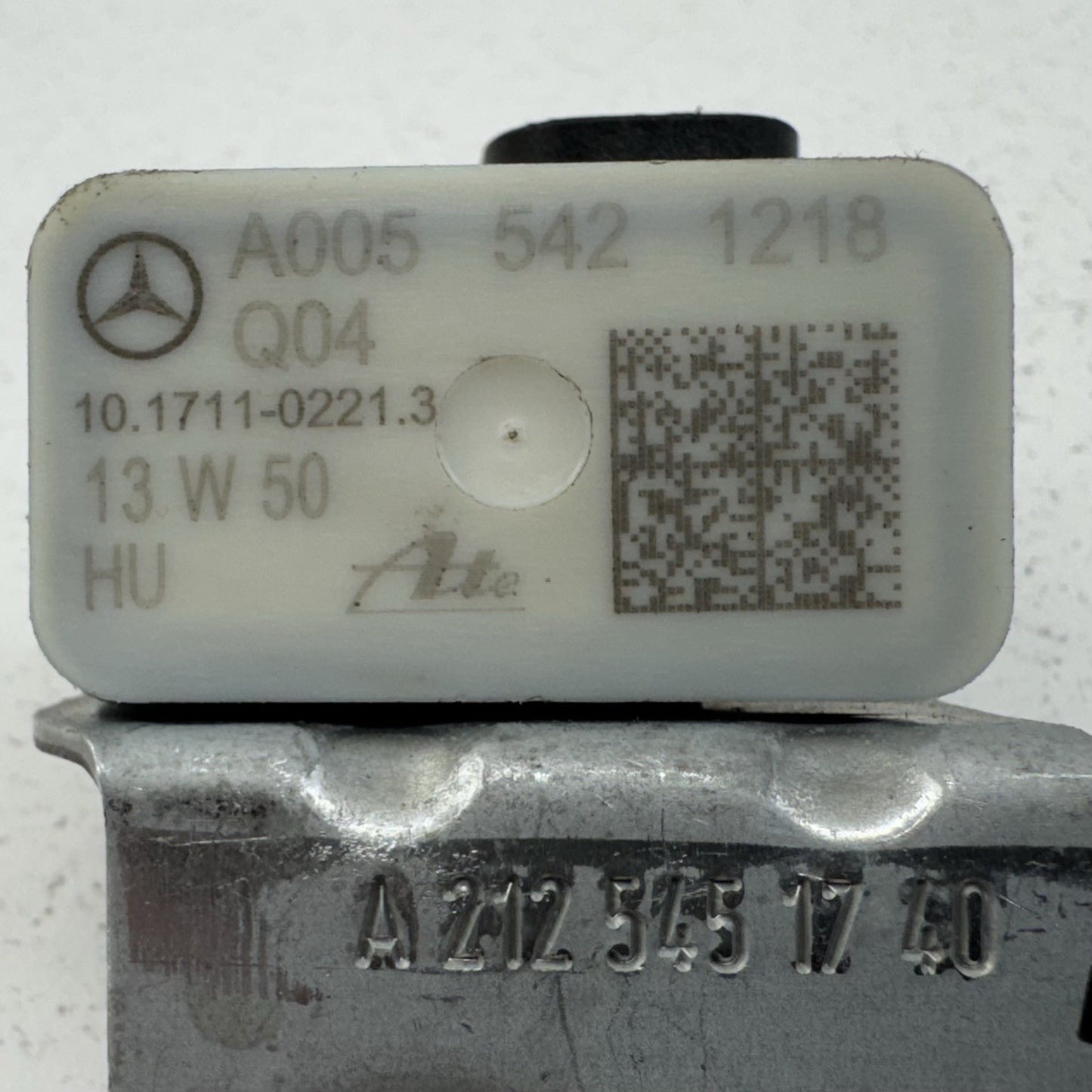 12-18 Mercedes W218 CLS550 Driver Left Rear Acceleration Sensor 0055421218 OEM