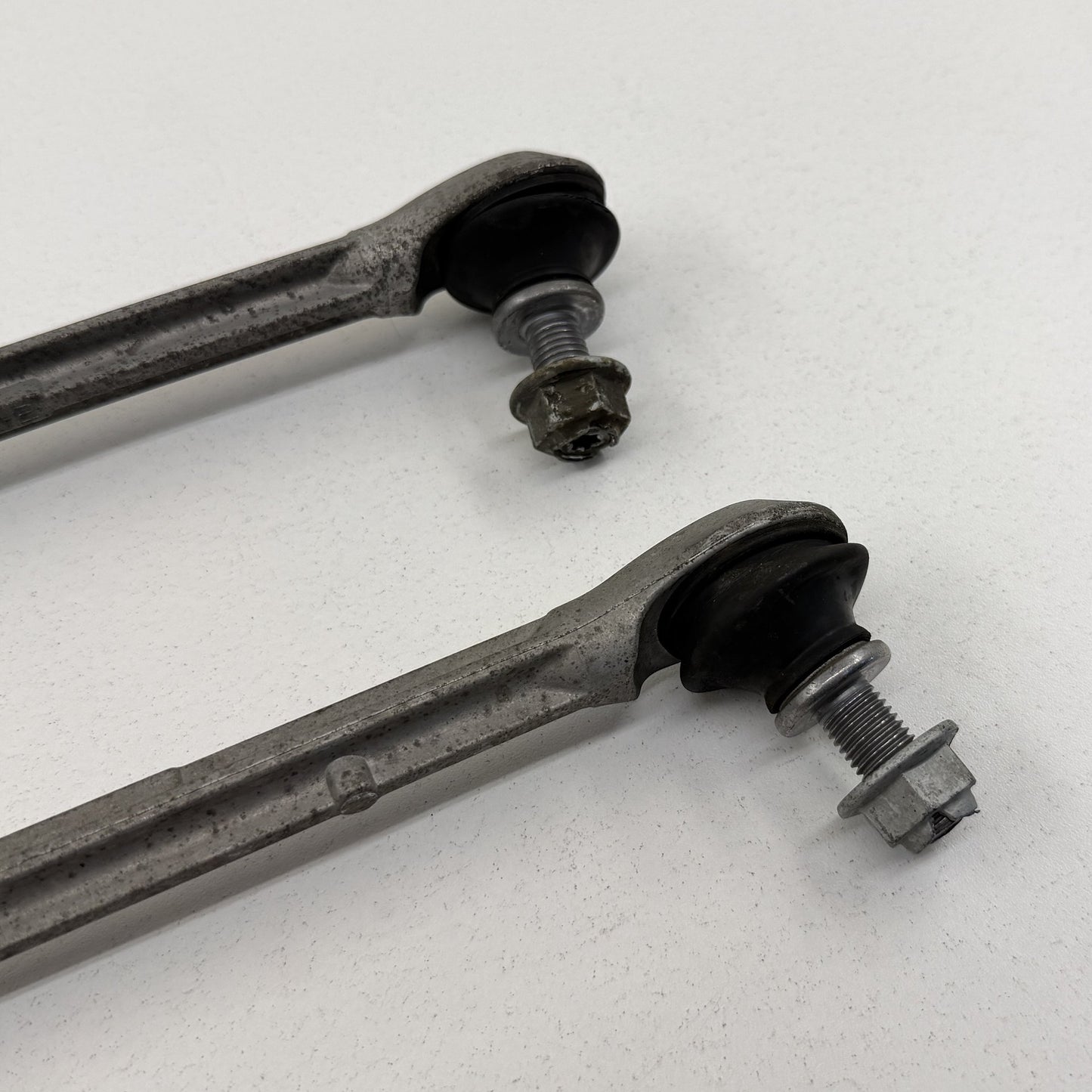 2008-2014 Mercedes-Benz C250 W204 Front Stabilizer Sway Bar End Link Pair OEM