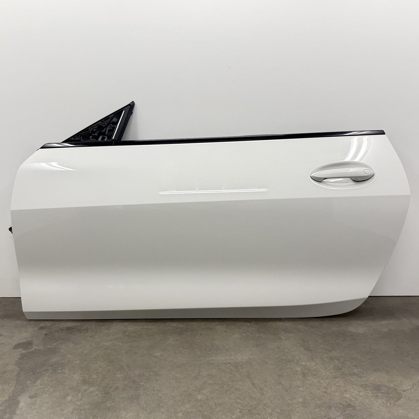 2021-2026 BMW M4 G82 Driver Left Door Shell Complete W/ Glass Alpine White OEM