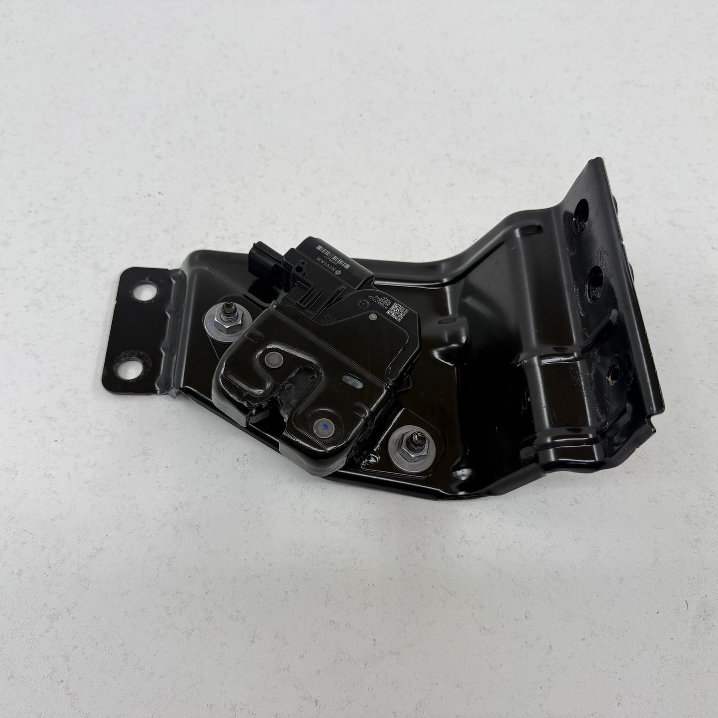 2022-2024 Rivian R1S Left Rear Tailgate Lock Latch Actuator PT00003703-H OEM