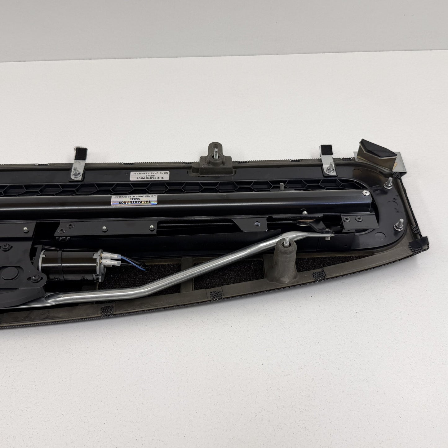 2014-2018 Bentley Flying Spur Rear Deck Window Power Sunshade Roller Blind OEM