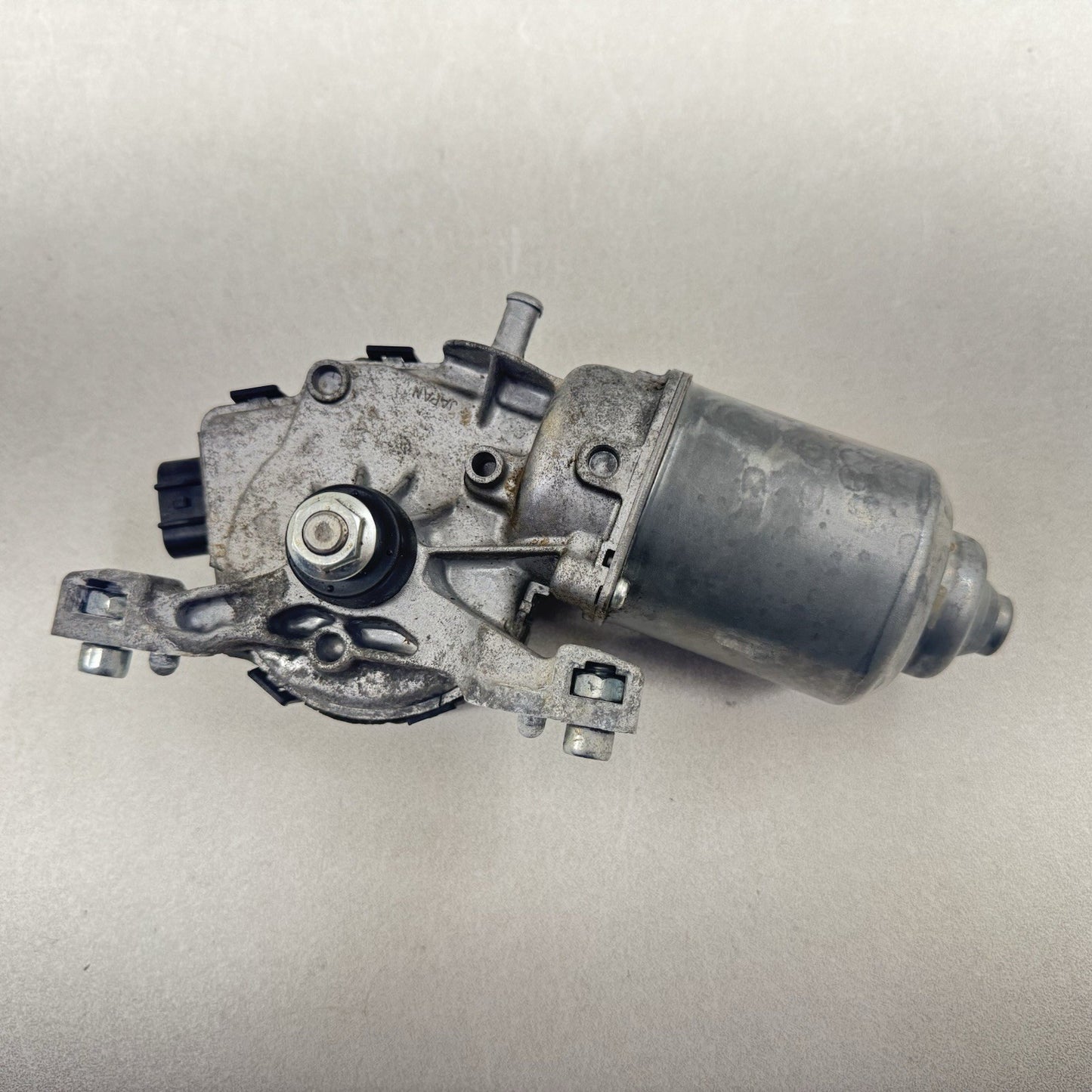 15-23 DODGE CHALLENGER FRONT WINDSHIELD WIPER MOTOR 05028756AD OEM