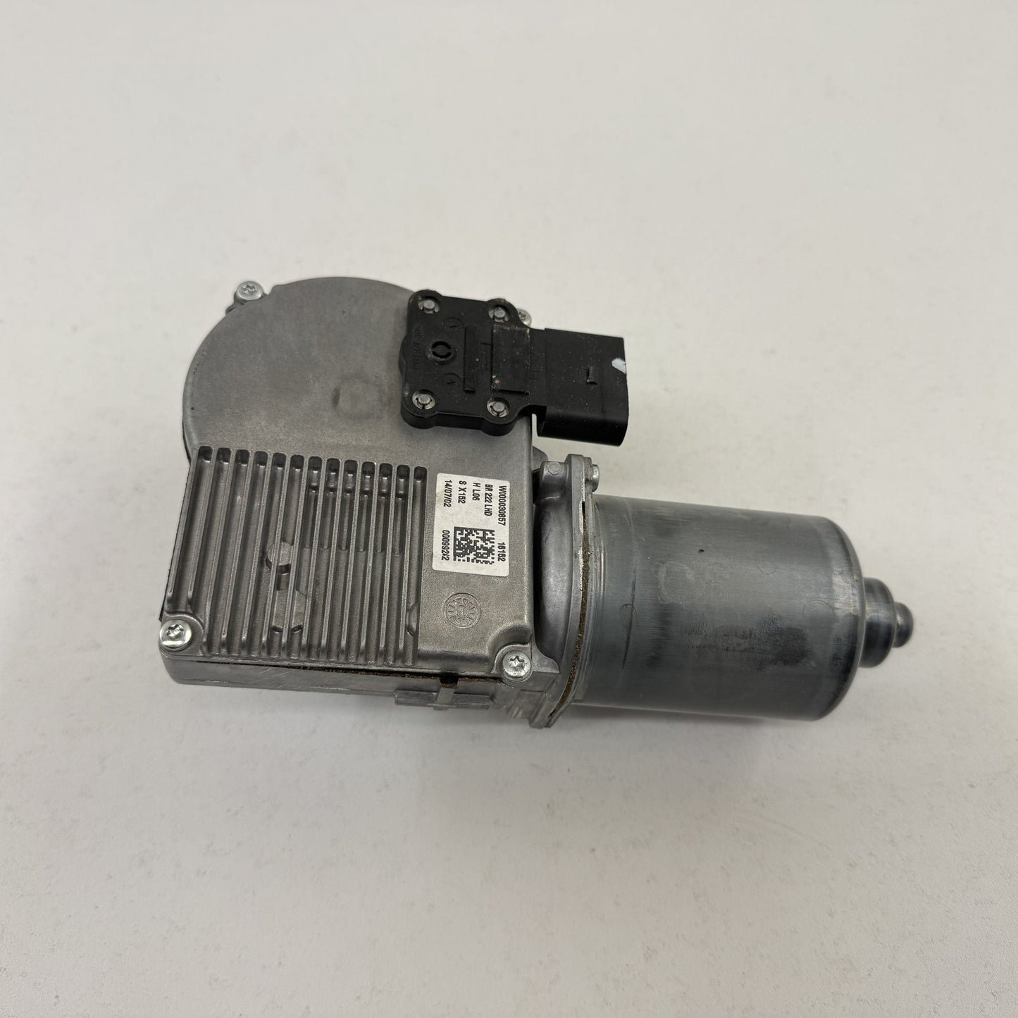 2014-2017 Mercedes-Benz S550 W222 Front Windshield Wiper Motor 2228200142 OEM