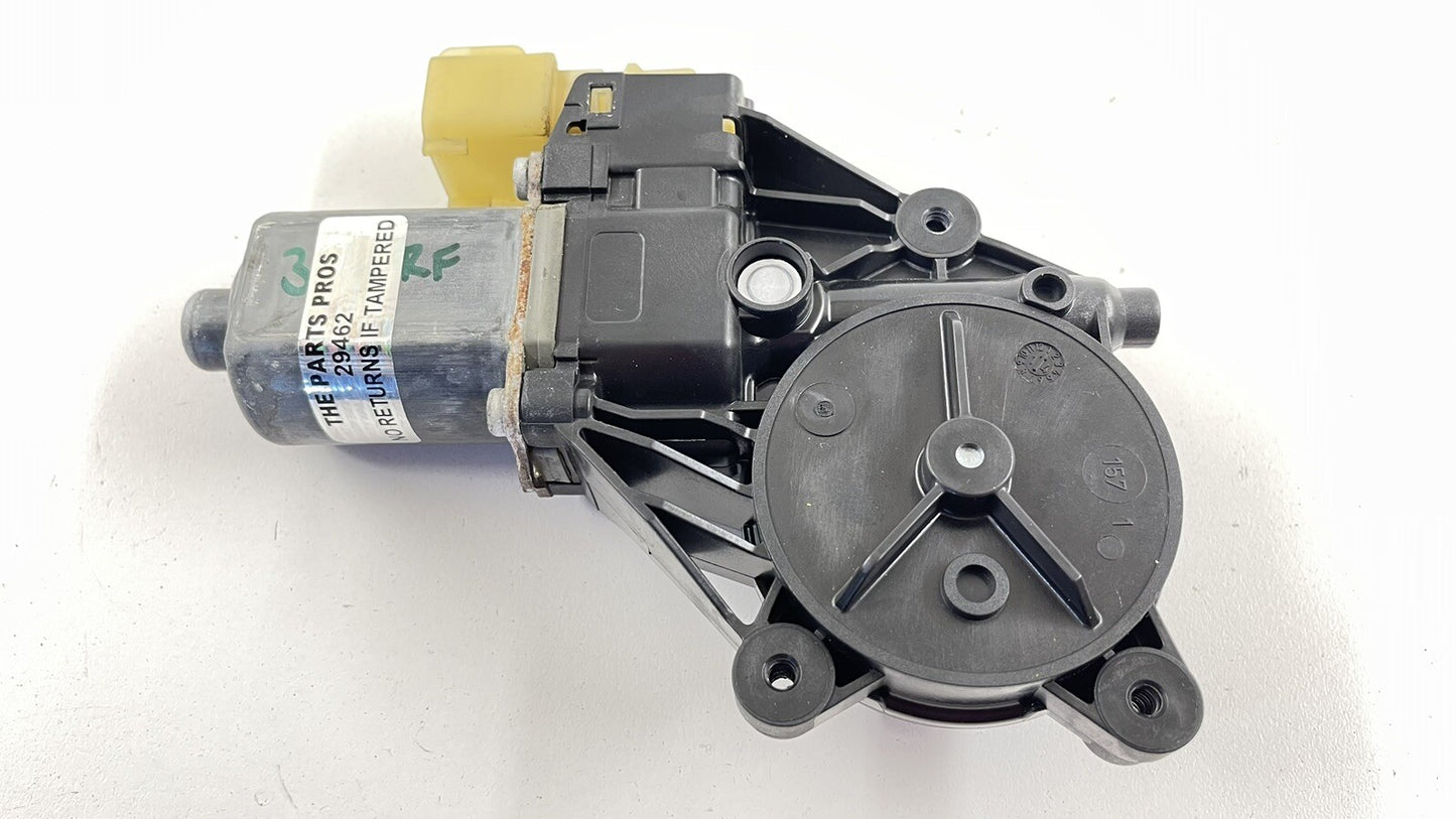 14-23 MASERATI GHIBLI RIGHT FRONT OR REAR DOOR WINDOW REGULATOR MOTOR OEM