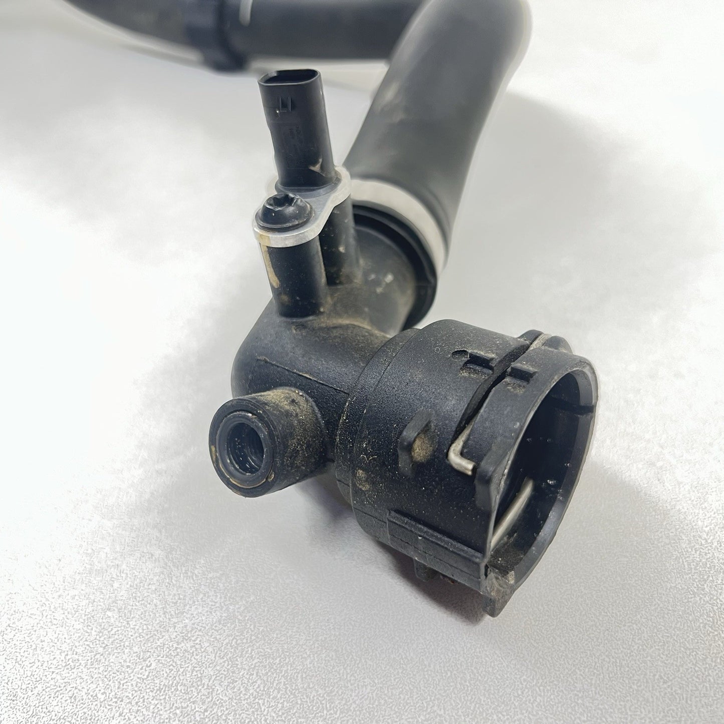 17-24 AUDI A4 S4 A5 S5 AUXILIARY WATER PUMP COOLANT PUMP ASSEMBLY 06H121601N OEM