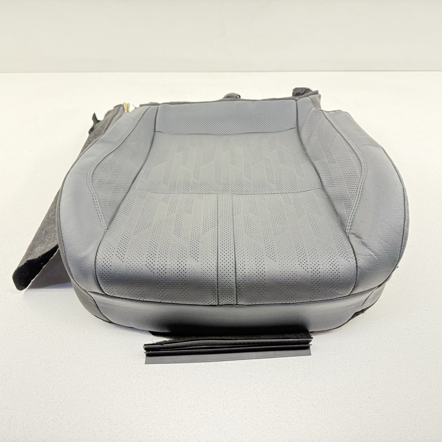 25-26 Toyota Camry XSE Left Front Lower Seat Cushion Heated Leather Black OEM
