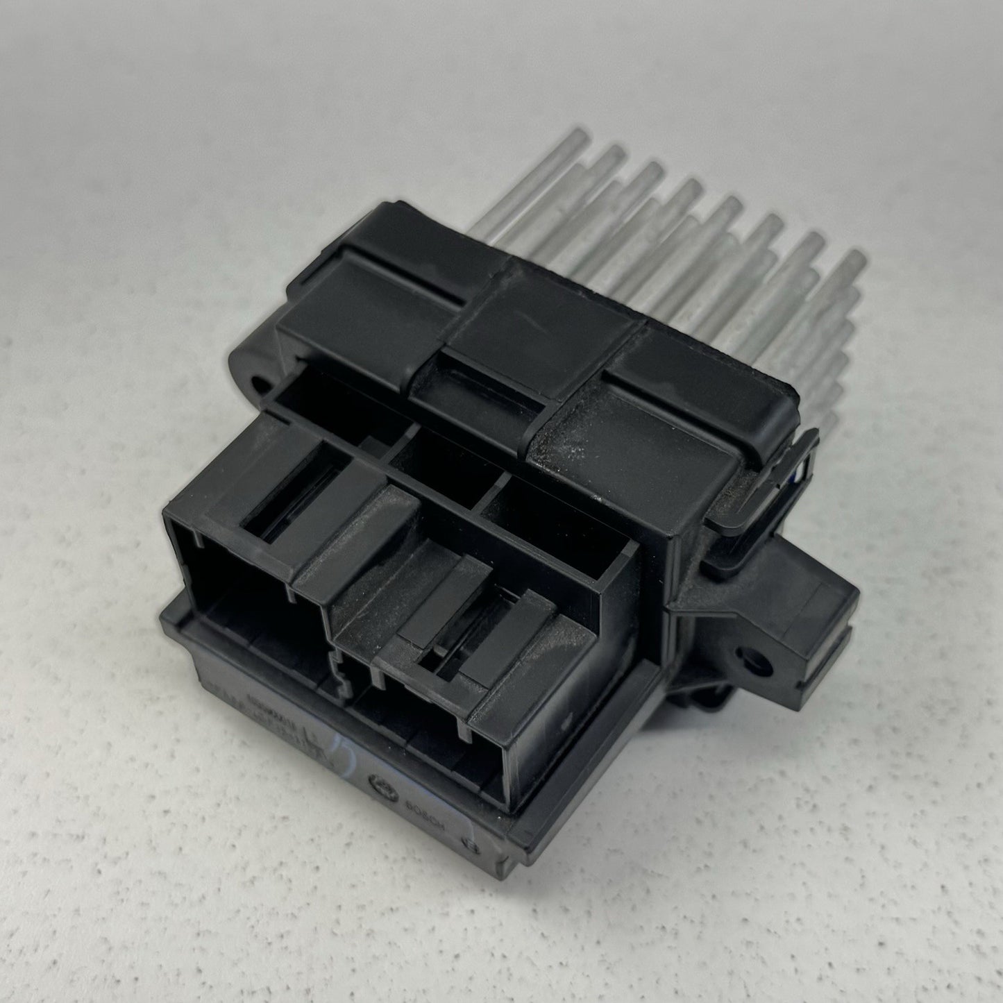 10-15 Chevrolet Camaro HVAC Blower Motor Resistor 13598090 OEM