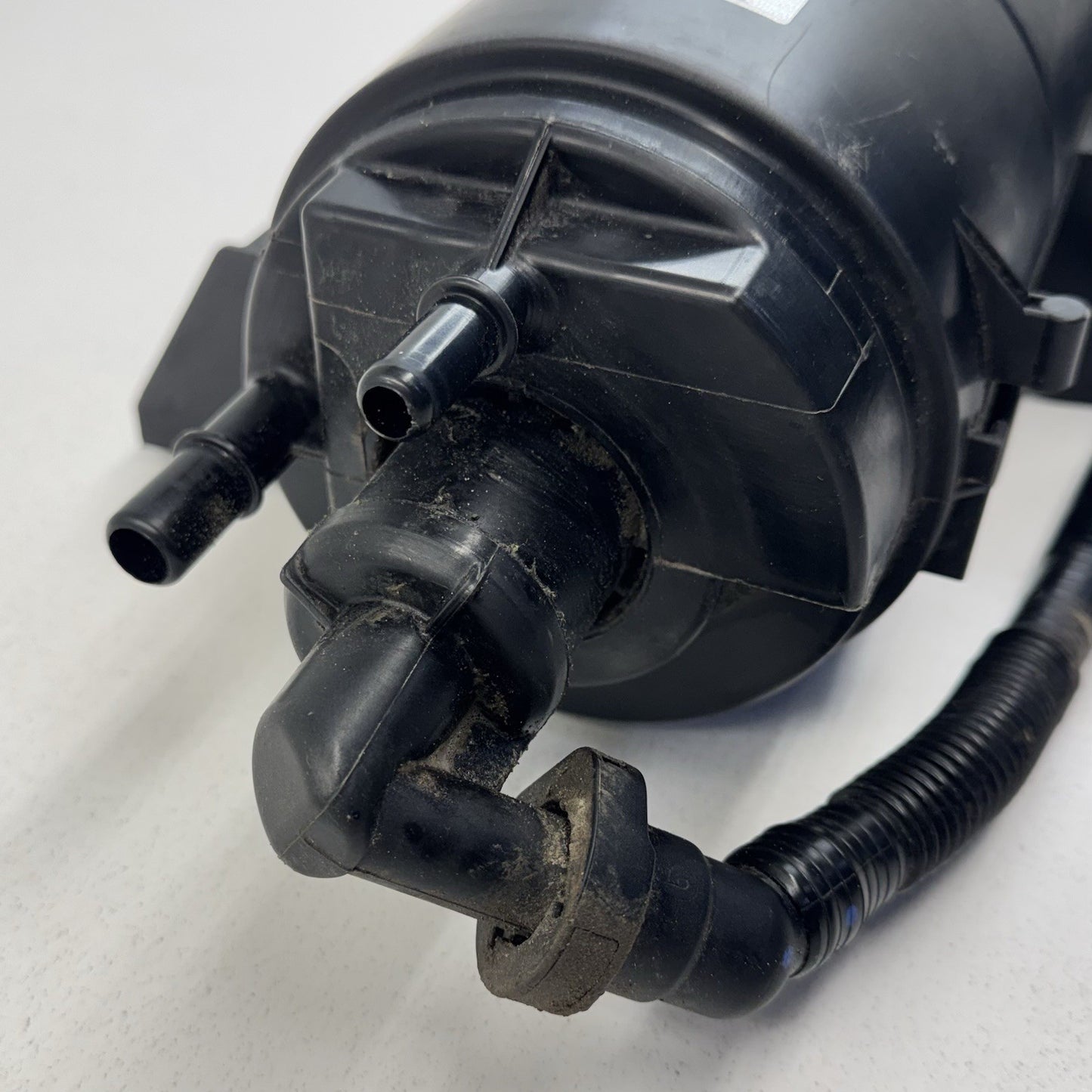 18-24 BMW G01 G02 X3 X4 Fuel Evap Vapor Charcoal Emission Canister 7459686 OEM