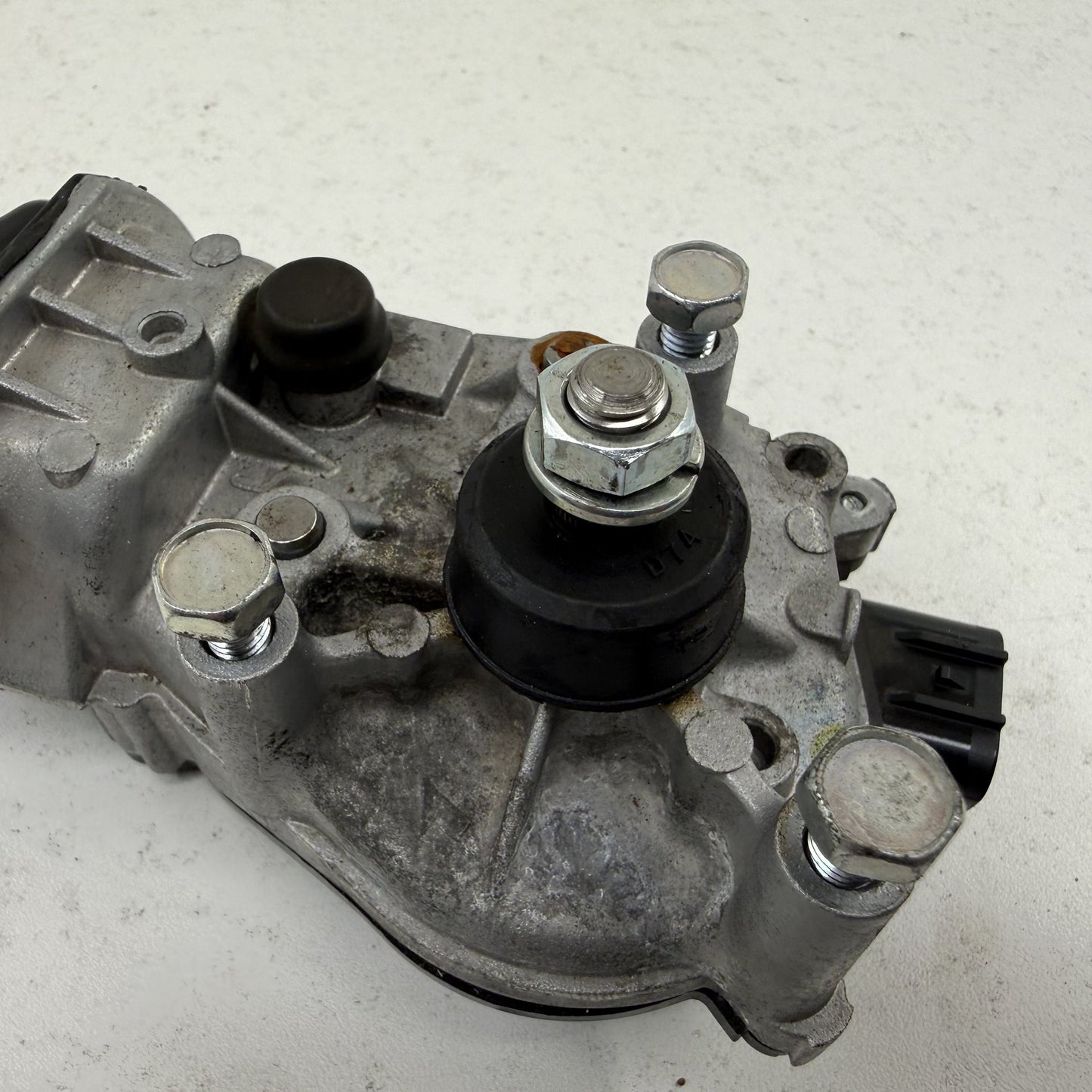 2022-2026 Rivian R1S R1T Front Windshield Wiper Motor PT00062963-A OEM