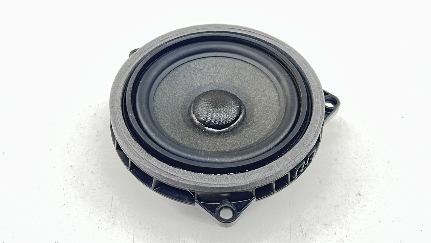 20-23 TOYOTA SUPRA LEFT OR RIGHT FRONT DOOR SPEAKER HARMAN KARDON 2622469 OEM