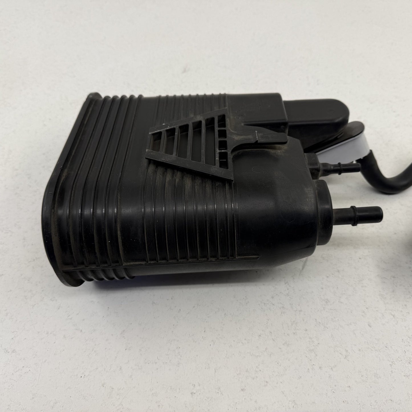 2011-2021 Dodge Durango Fuel Evap Vapor Charcoal Emission Canister OEM