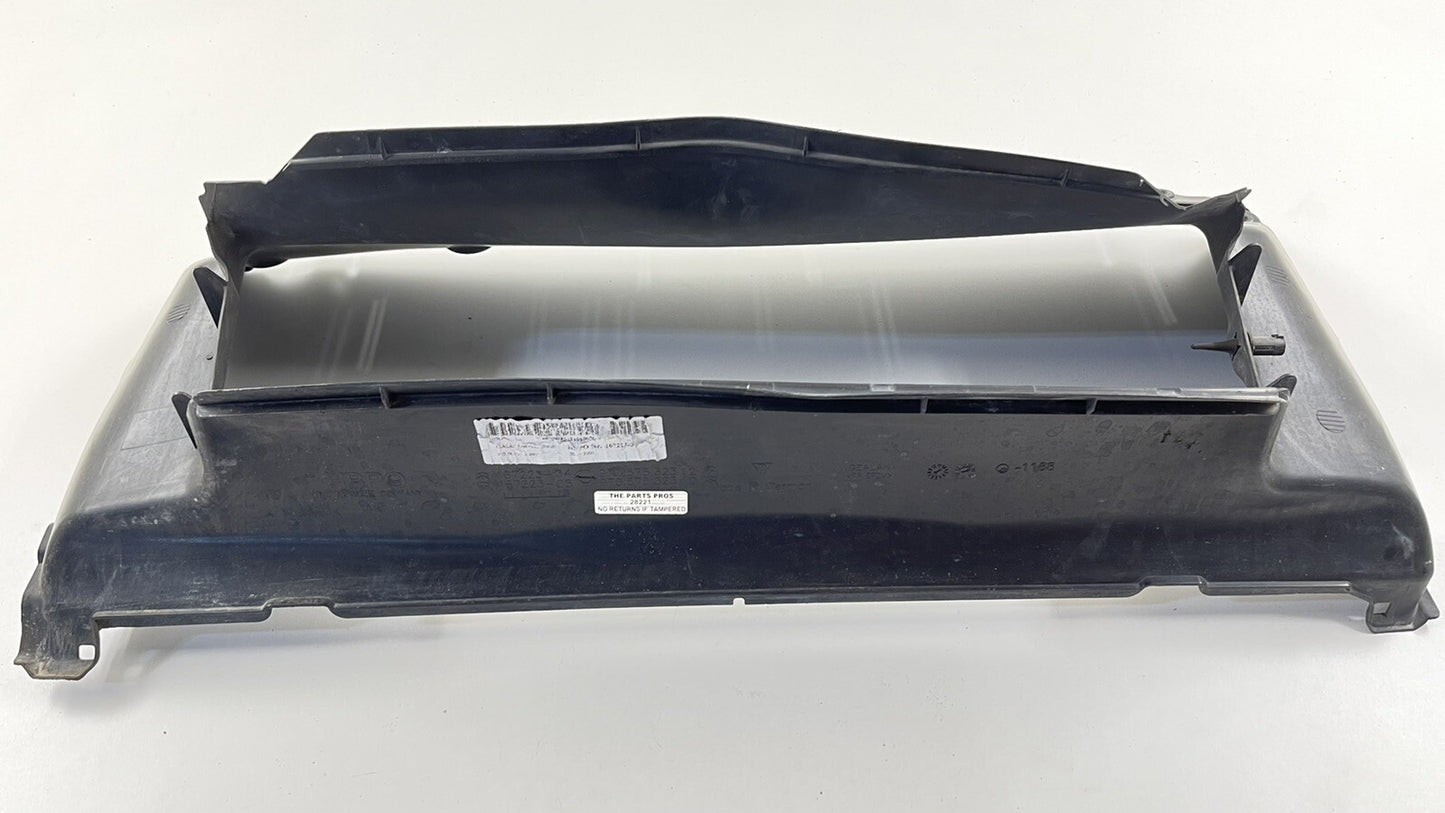 10-13 PORSCHE PANAMERA FRONT RADIATOR FAN SHROUD AIR SUCTION VENT COVER TRIM OEM