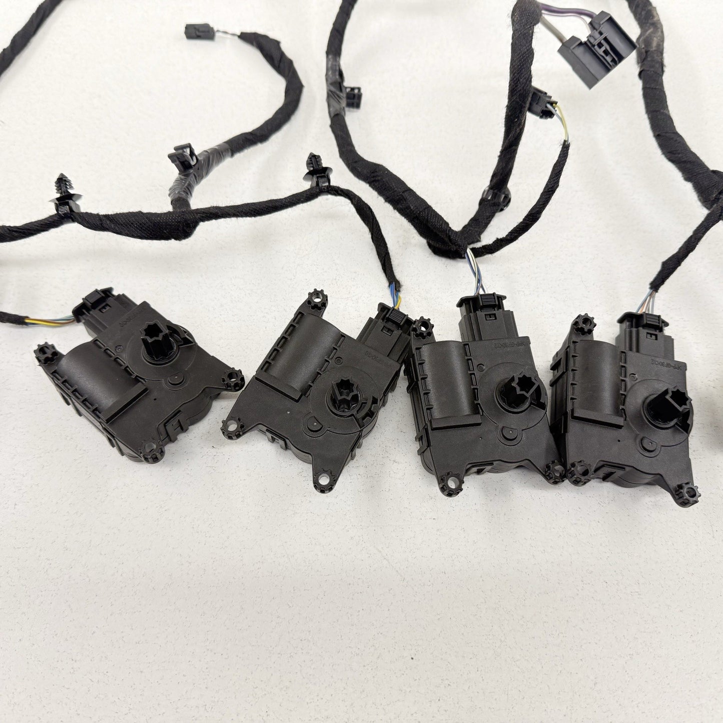 24-26 Ford Mustang HVAC Box Heater AC Flap Motor Air Mix Actuator Set OEM