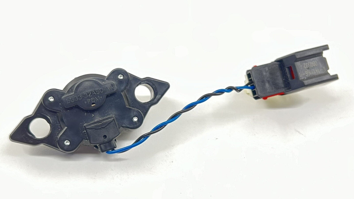 07-17 ASTON MARTIN VANTAGE REAR TRUNK OPEN RELEASE CONTROL SWITCH BUTTON OEM
