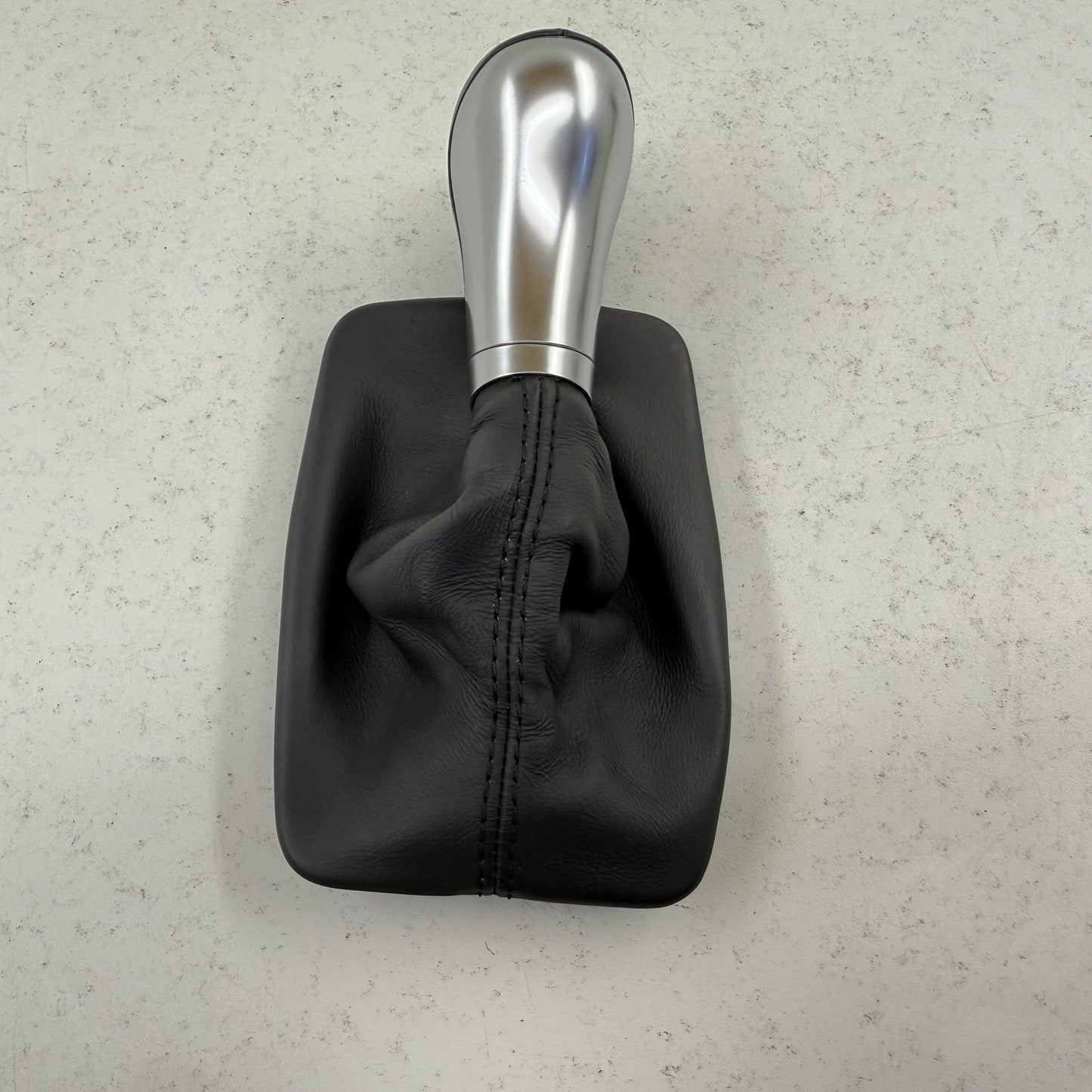2012-2014 Mercedes-Benz C250 W204 Gear Shift Knob W/ Boot Black 2042677710 OEM
