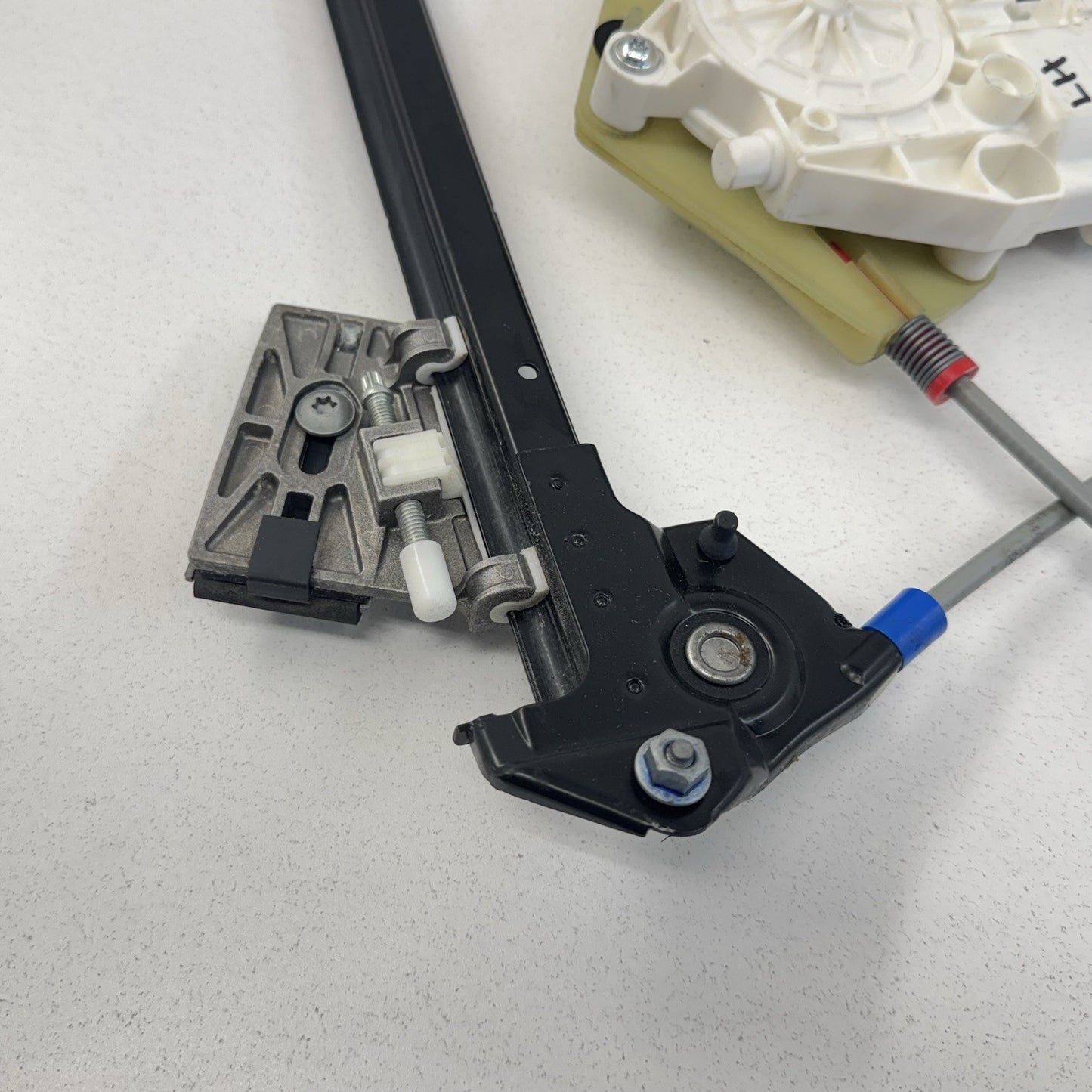 06-12 Porsche Cayman 987 Driver Left Door Glass Window Regulator W/ Motor OEM