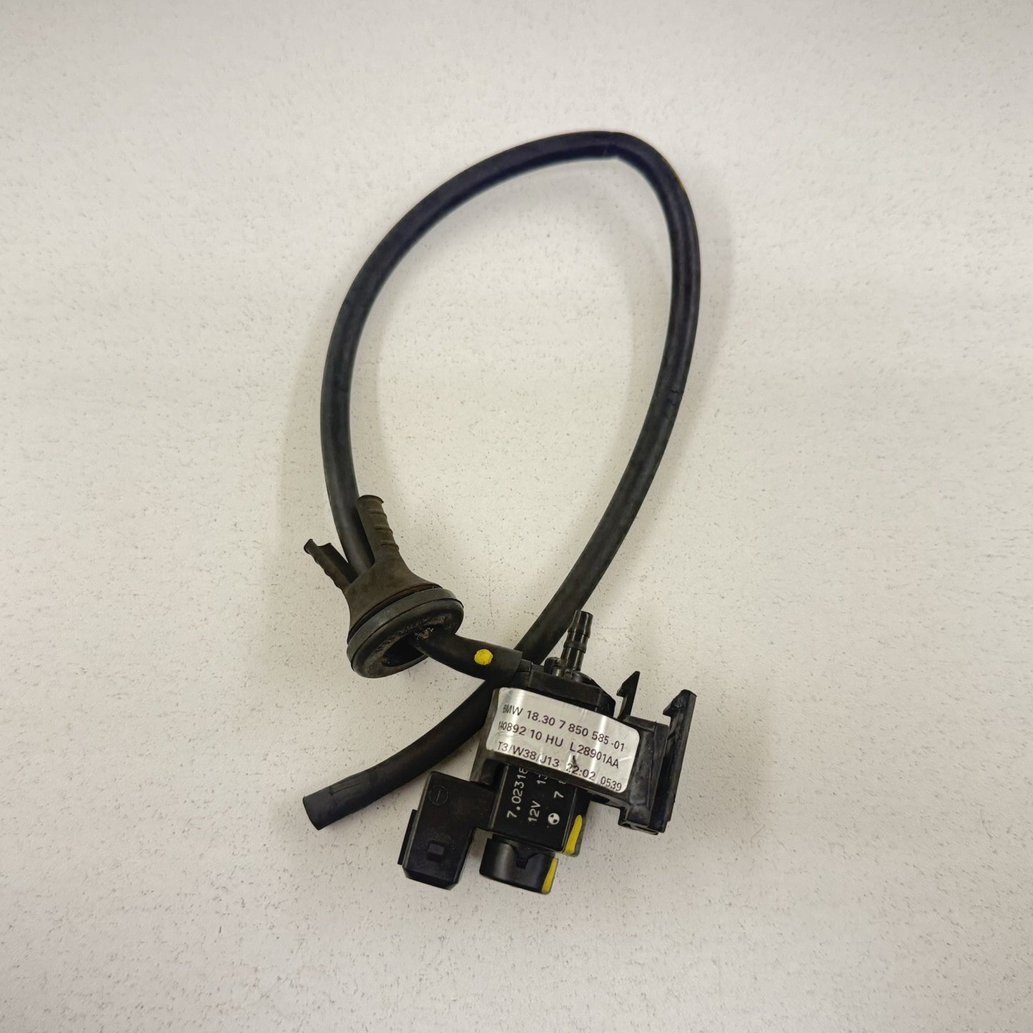 12-16 BMW M5 F10 Pressure Solenoid Valve 7850585 OEM