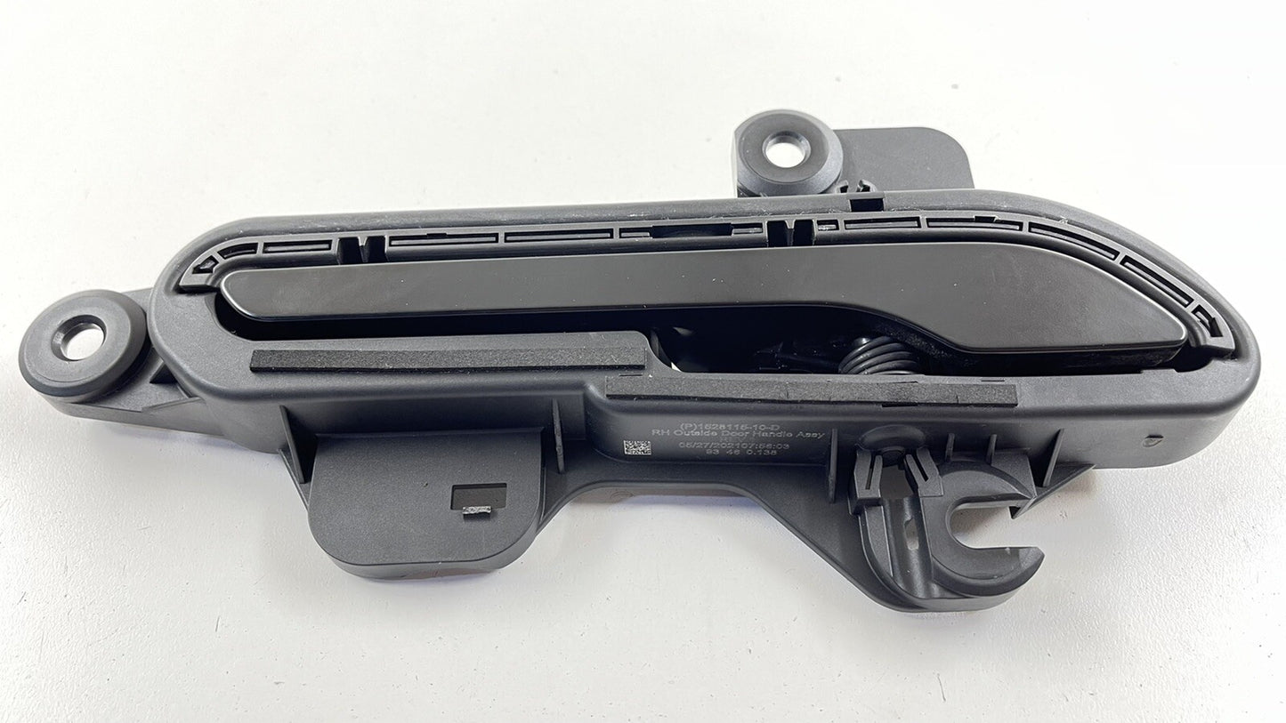 20-23 TESLA MODEL Y RIGHT FRONT OR REAR DOOR HANDLE TRIM BLACK 1528115-10-D OEM