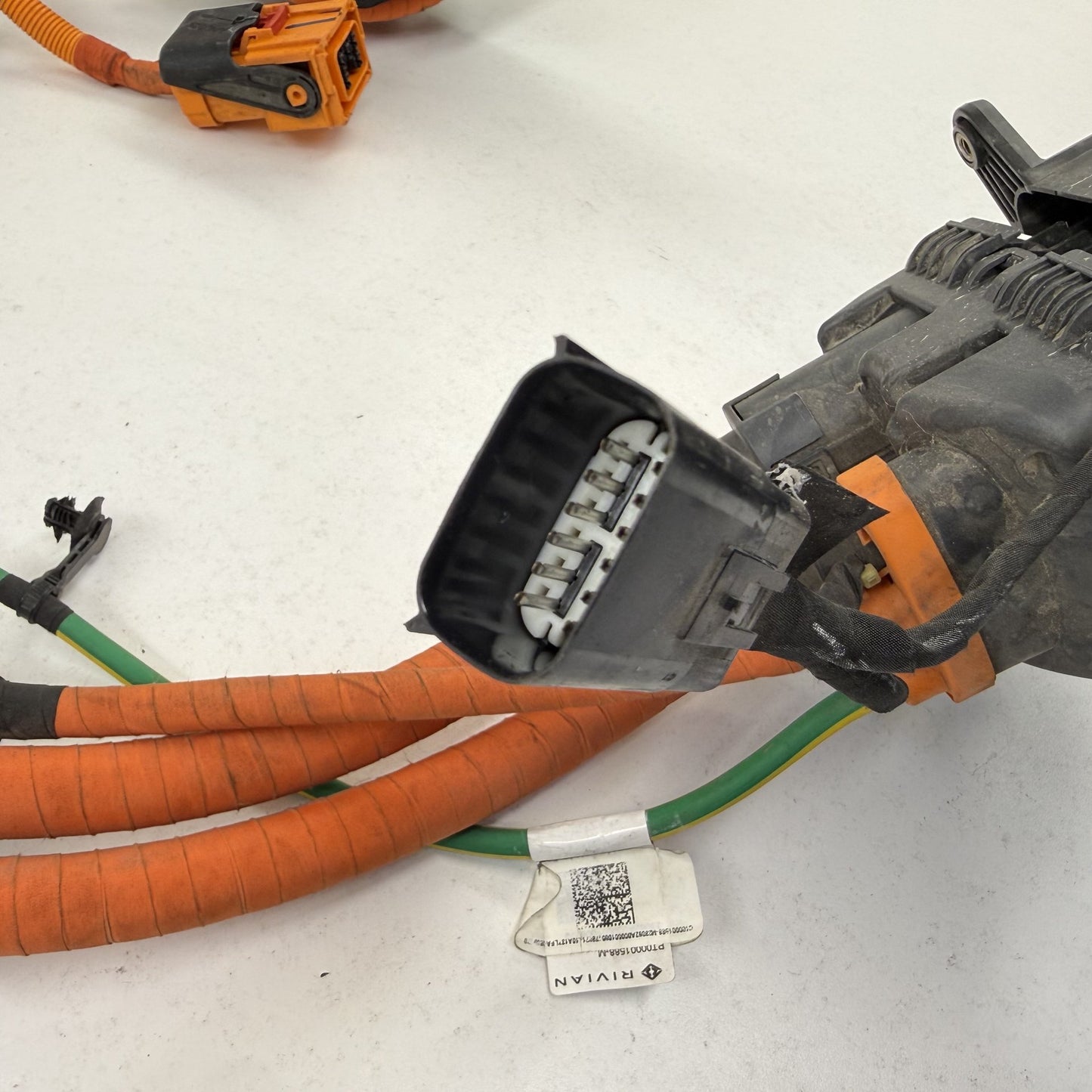 2022-2024 Rivian R1S High Voltage Battery Charge Port Plug Cable PT00001588 OEM
