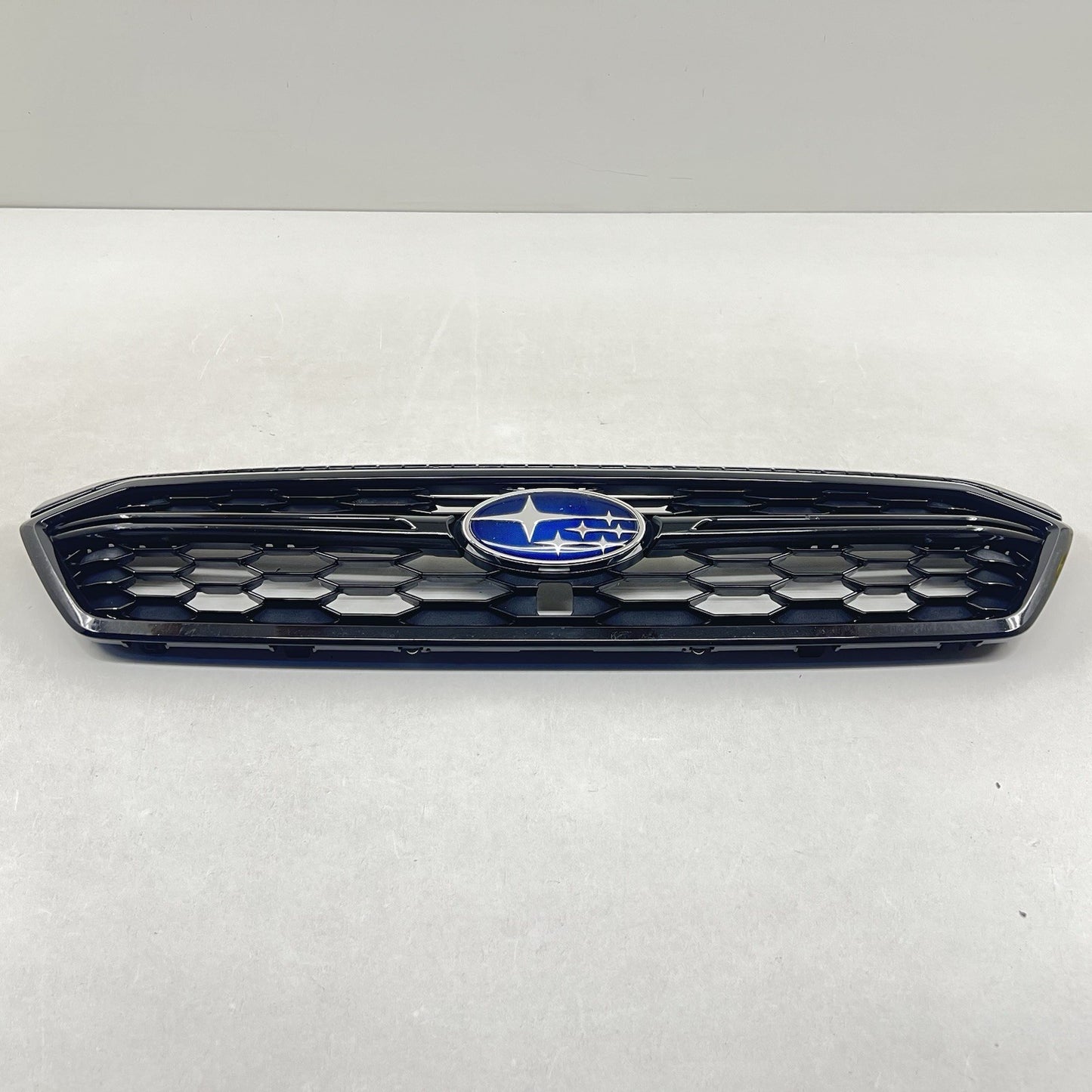 18-21 SUBARU WRX FRONT BUMPER UPPER GRILLE TRIM WITH EMBLEM 91121VA130 OEM