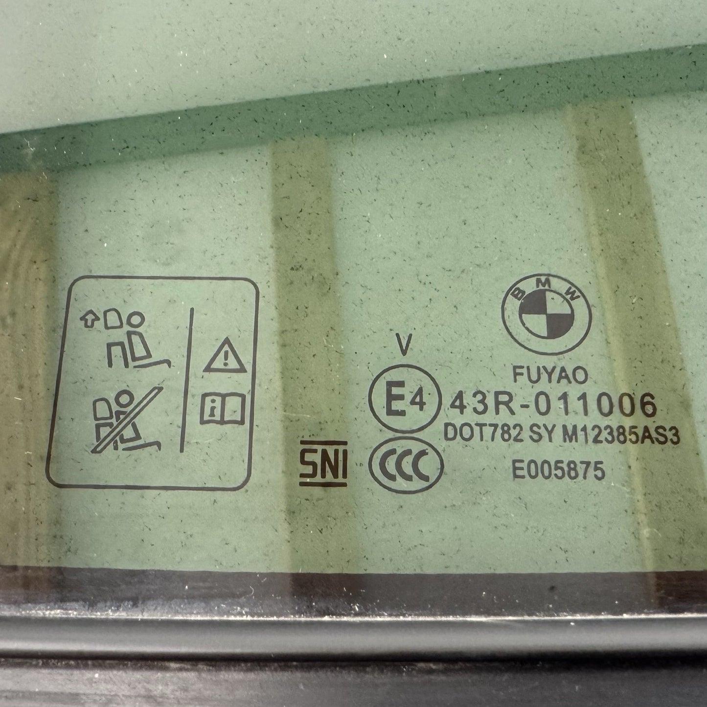 18-24 BMW G01 X3 Passenger Right Rear Door Quarter Window Glass OEM