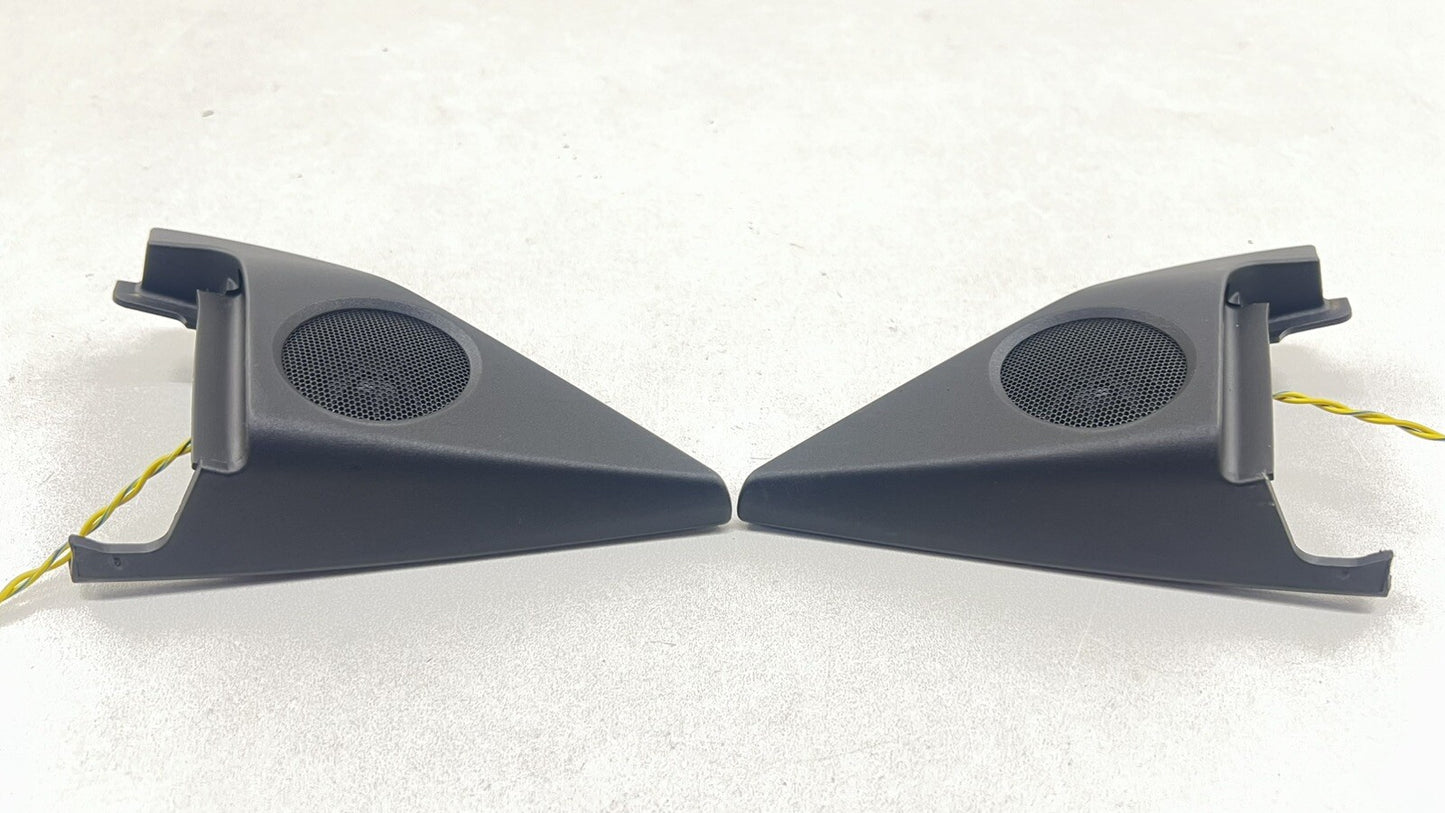 06-10 BMW M6 E63 E64 LEFT AND RIGHT DOOR PANEL CORNER TWEETER SPEAKER PAIR OEM