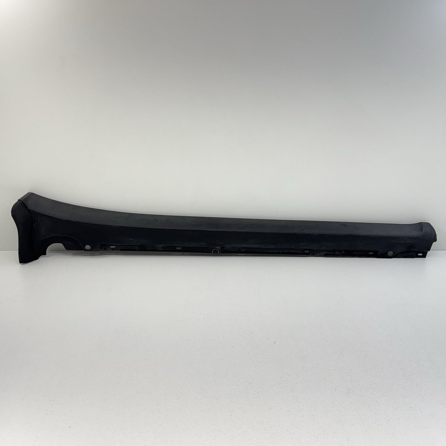 05-12 Porsche 911 997 Carrera 4S Right Side Skirt Rocker Panel Cover Trim OEM